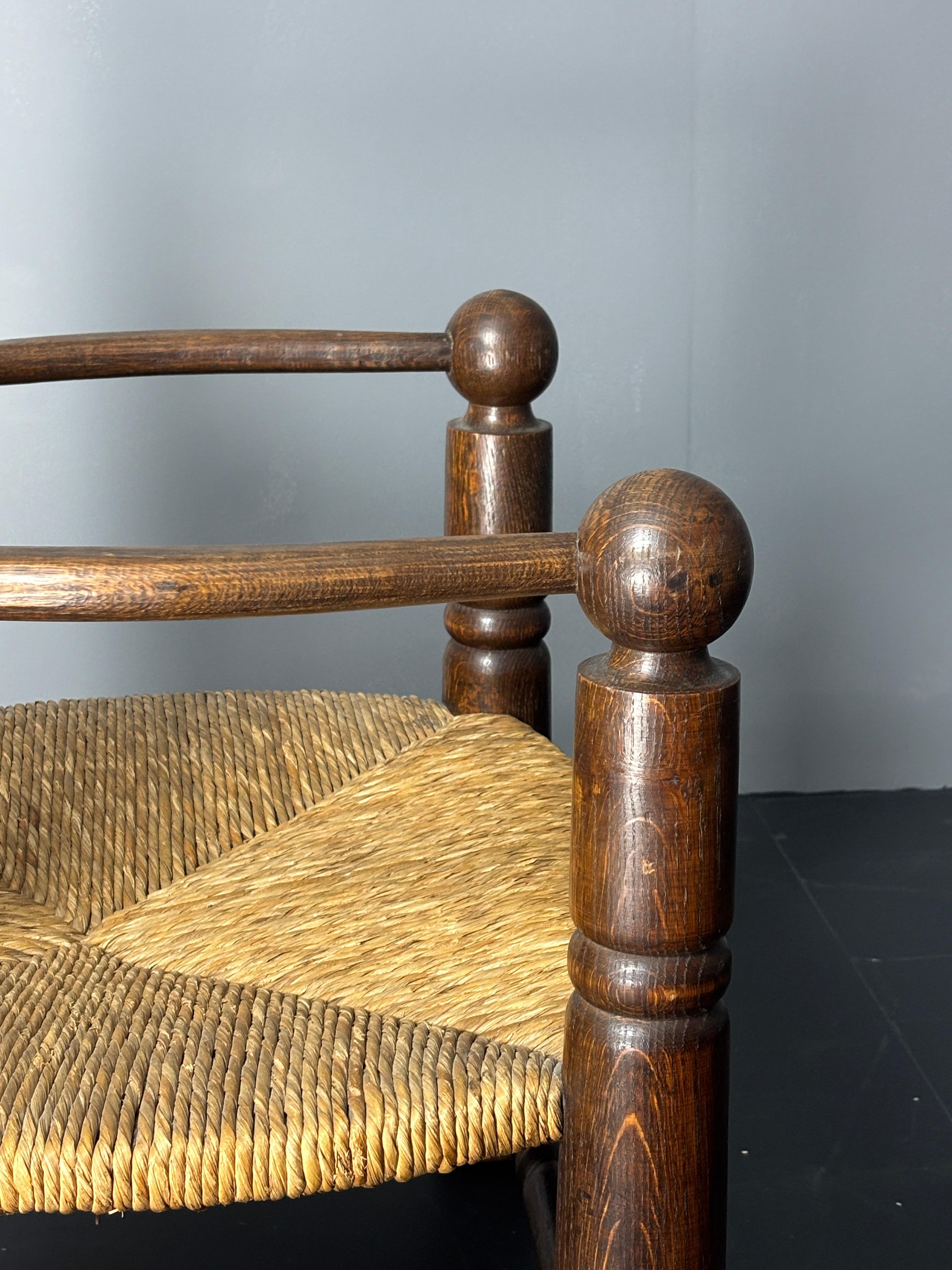 Fauteuil d'appoint en chêne jonc brutaliste français par Charles Dudouyt ca 1940s en vente 2