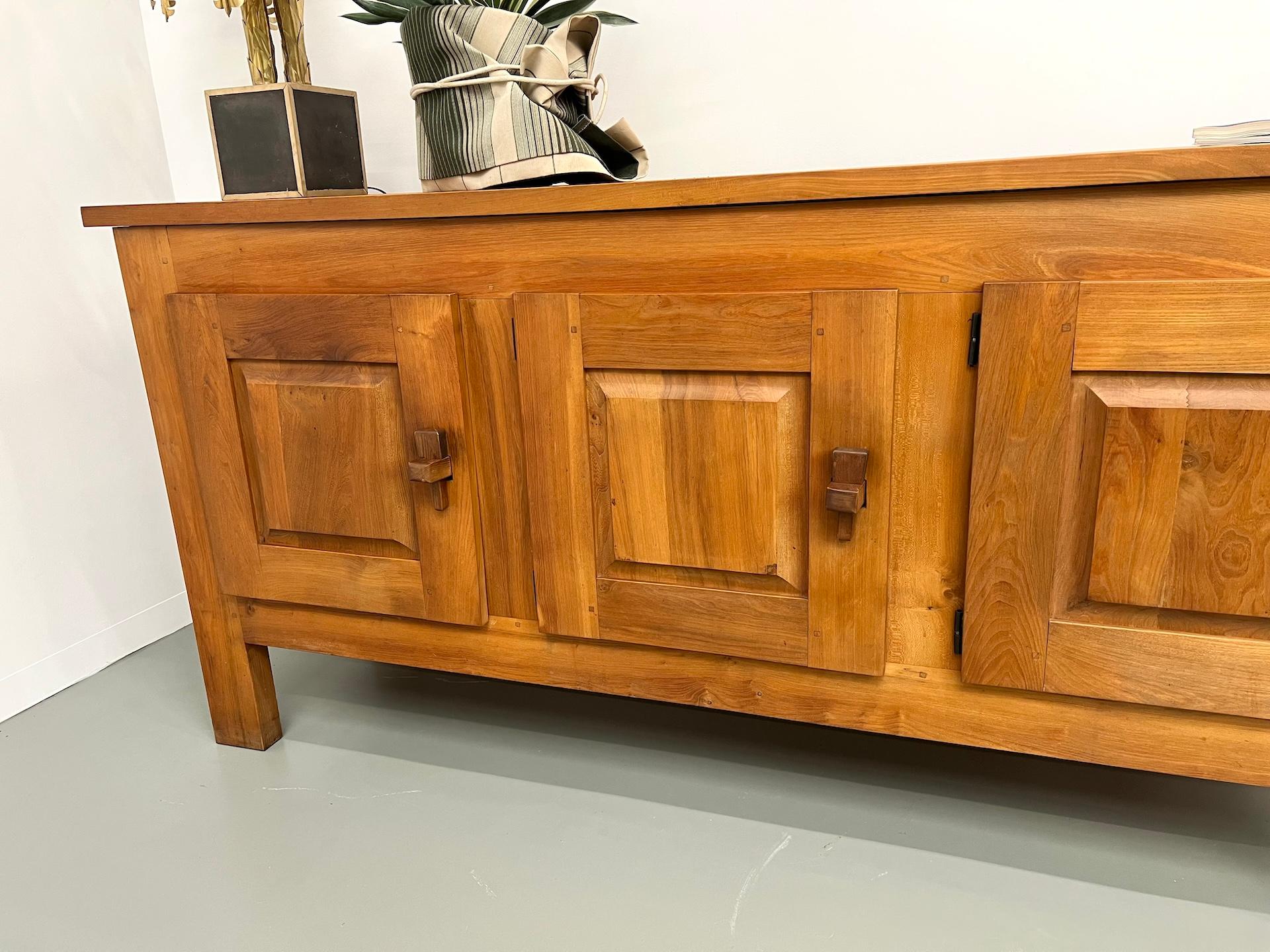 Mid-20th Century Brutalist french sideboard from the 1950s in solid elm For Sale