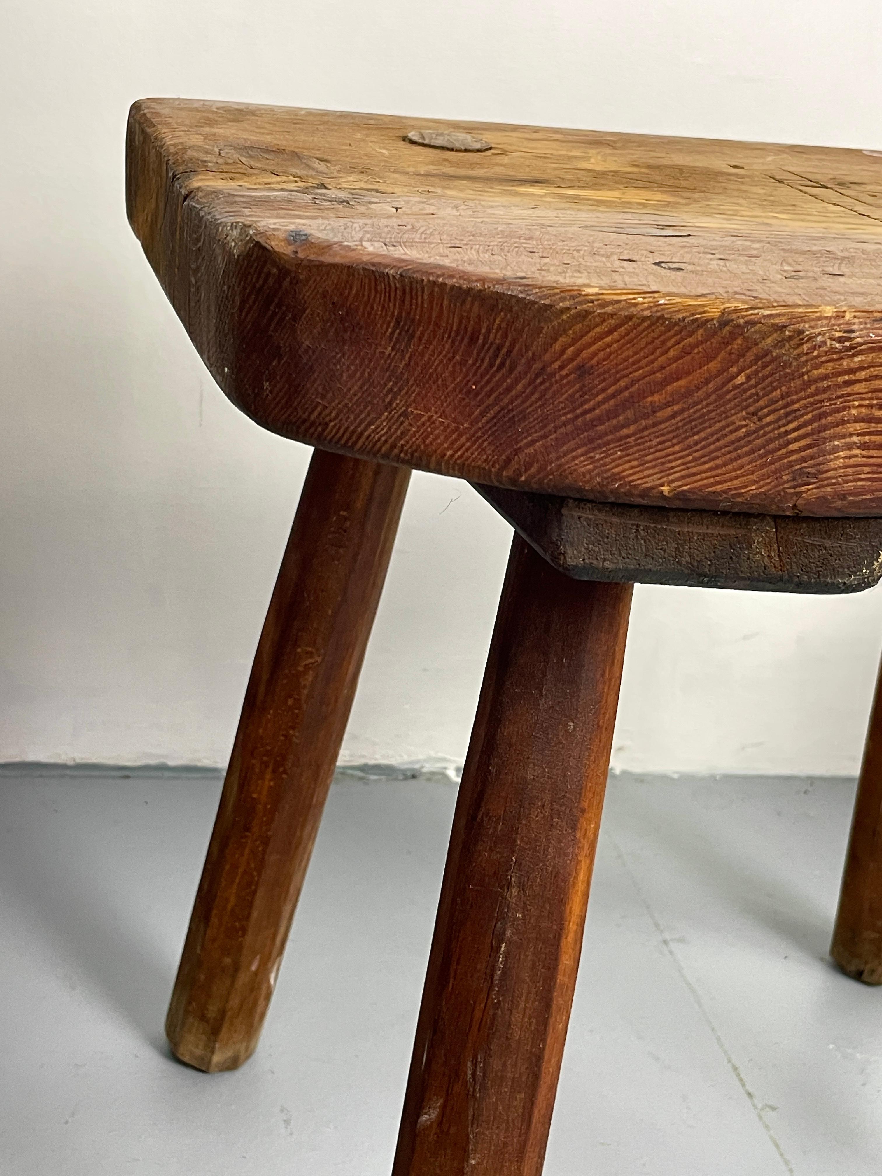20th Century Brutalist French Tripod Stool Set For Sale