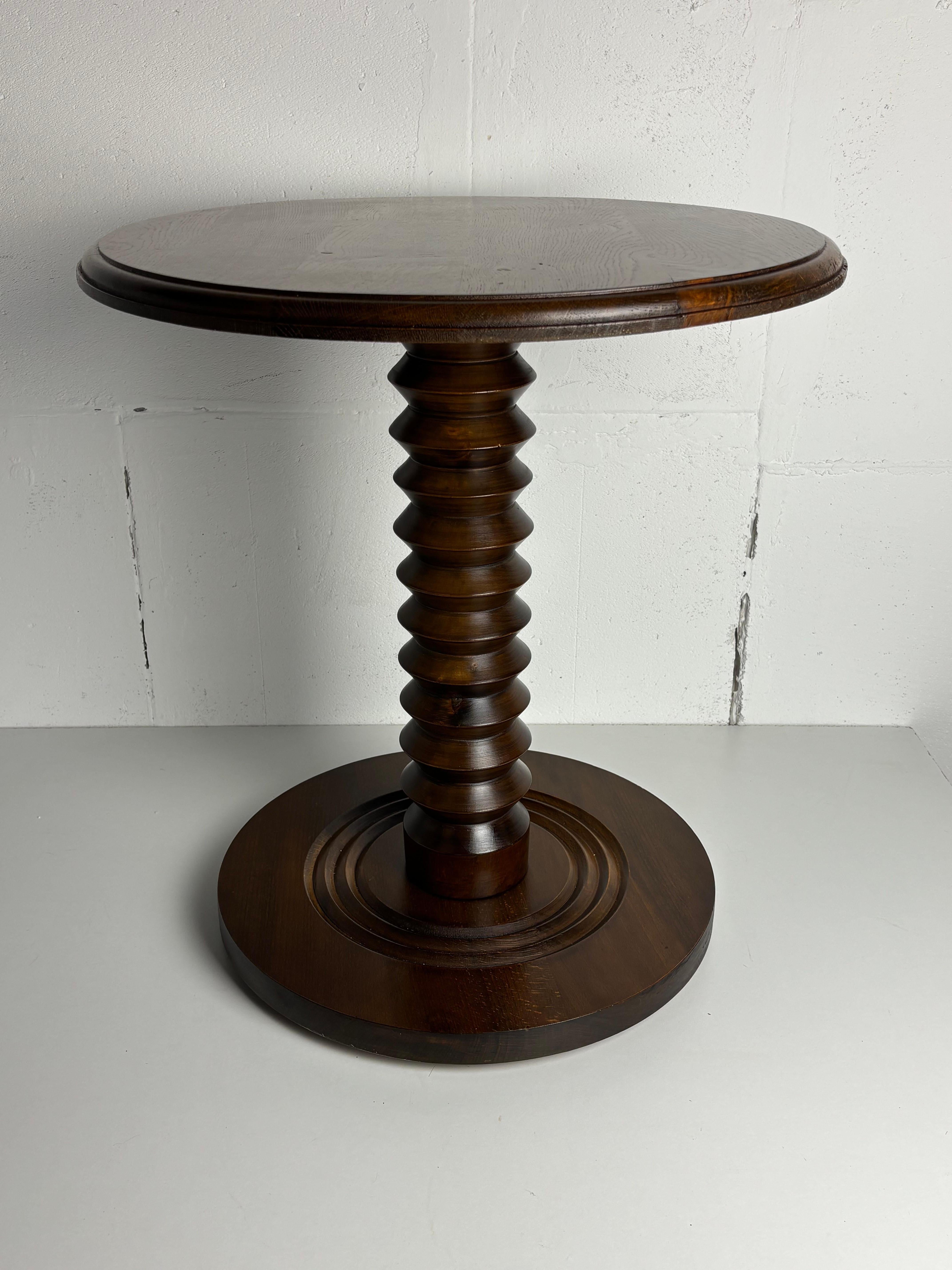 Mesa auxiliar Brutalista francesa de madera torneada para prensa de vino, años 50 en venta 6