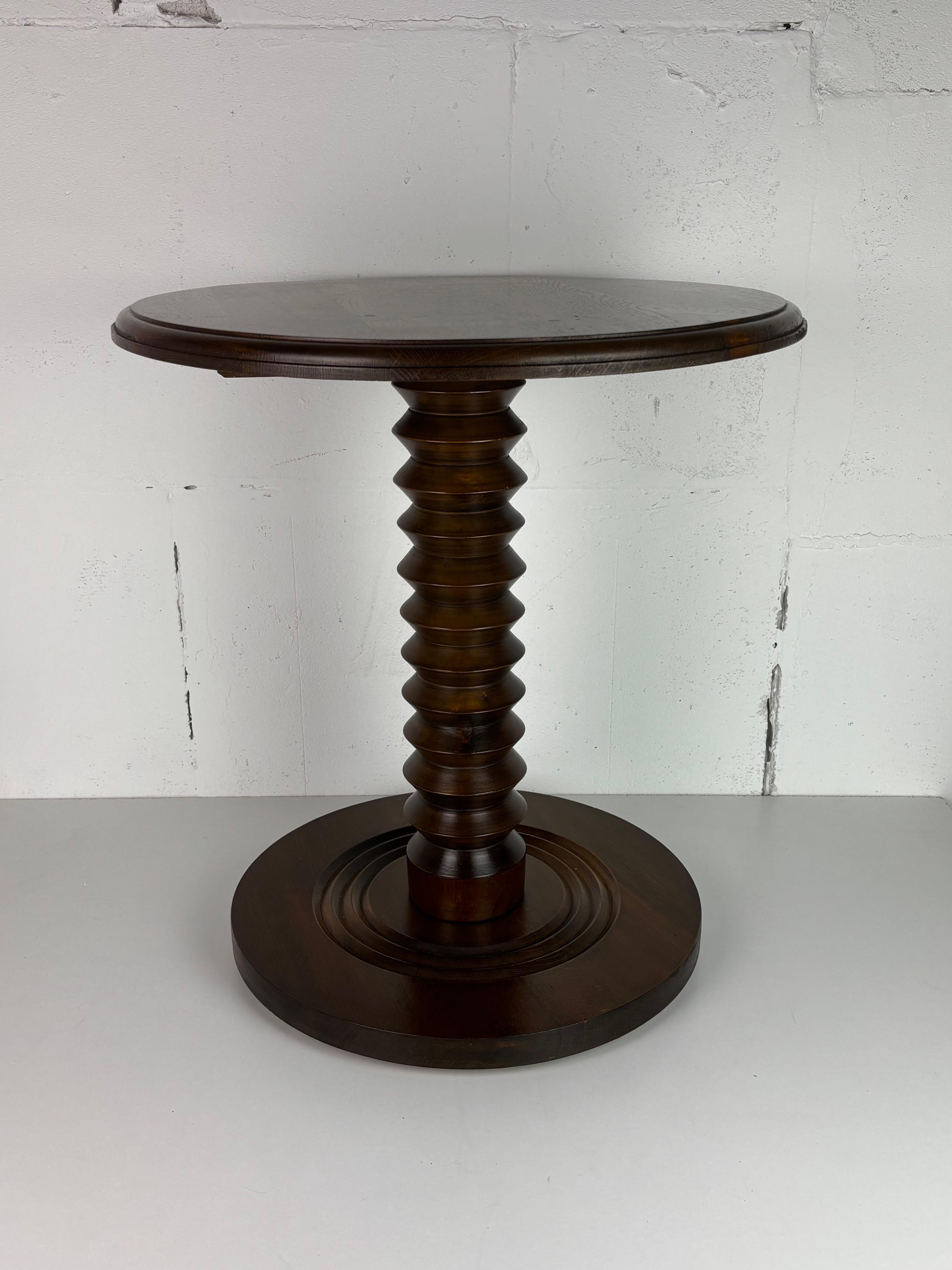 Mesa auxiliar Brutalista francesa de madera torneada para prensa de vino, años 50 Provincial francés en venta