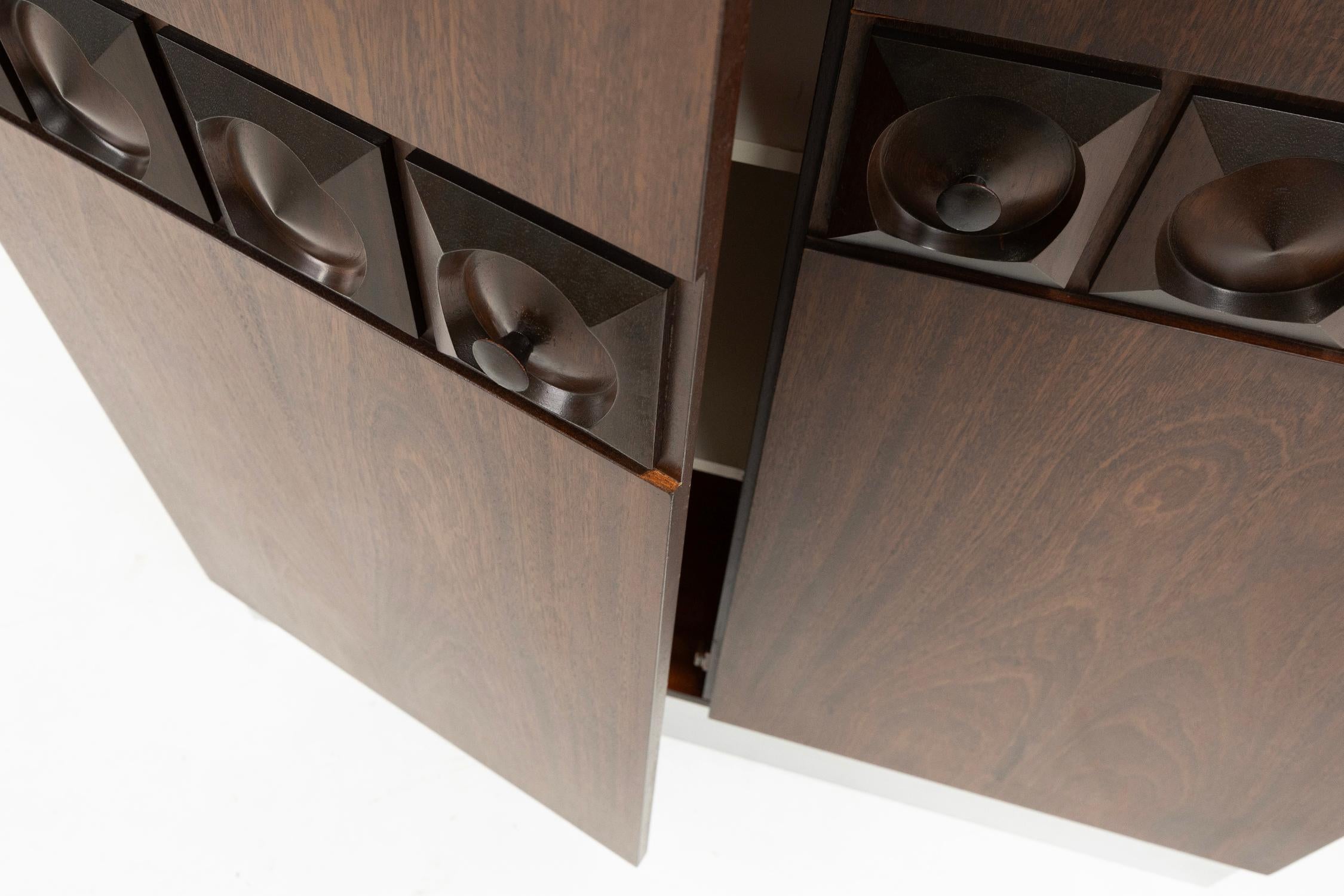 Brutalist geometrical seventies bar cabinet or high-board, Belgium For Sale 2