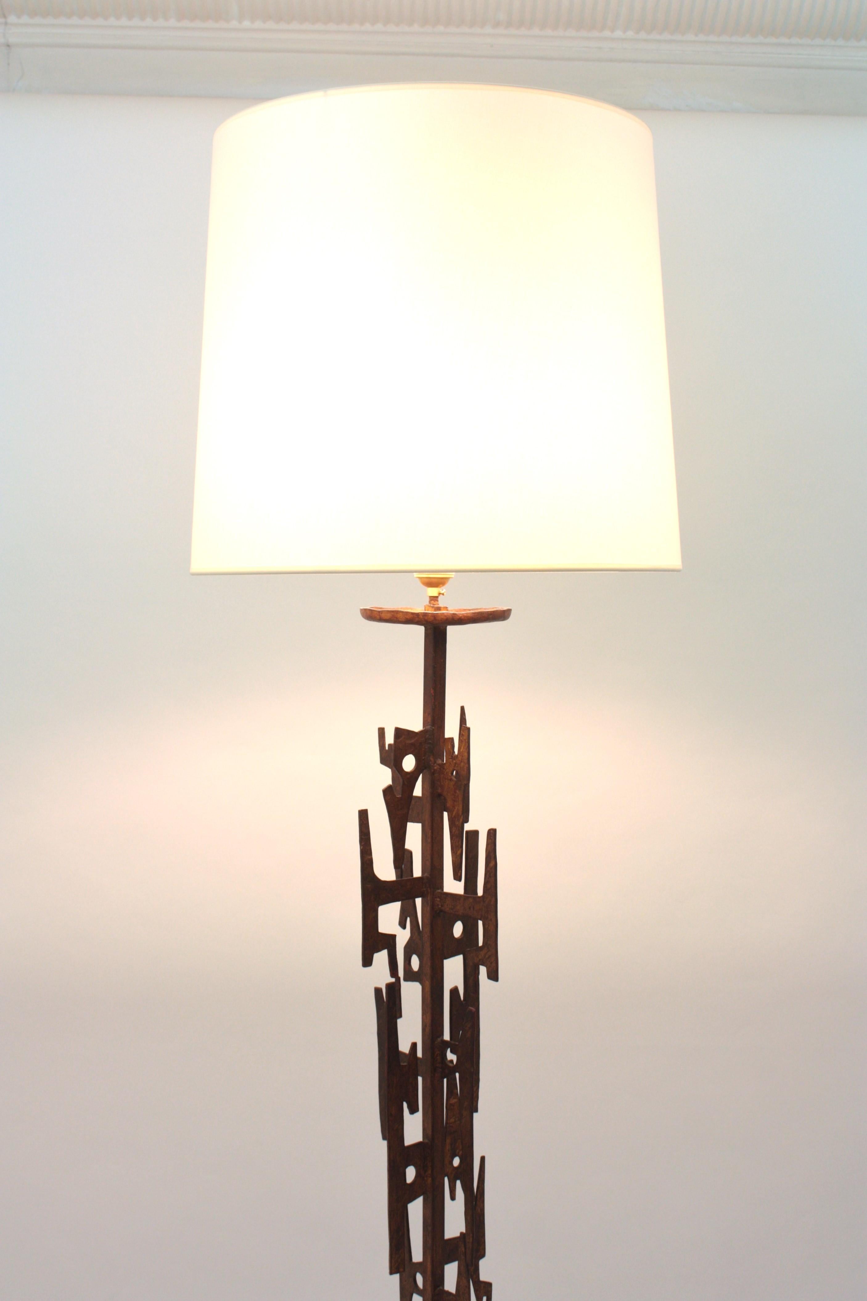 Paul Evans Style Brutalist Gilt Iron Floor Lamp For Sale 11