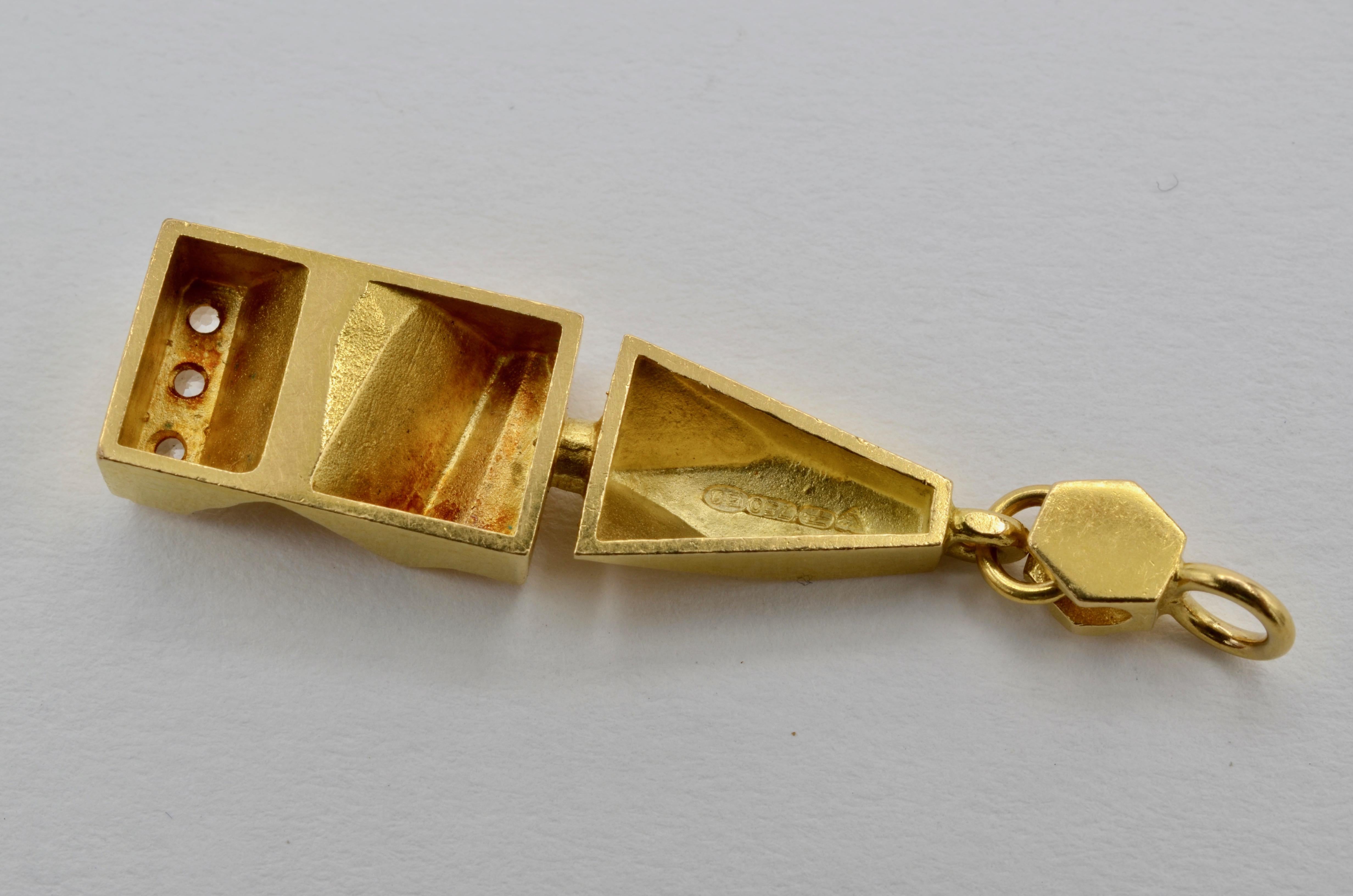 Brutalist Gold Pendant Sapphires Diamonds 18K Yellow Gold Finland  For Sale 4