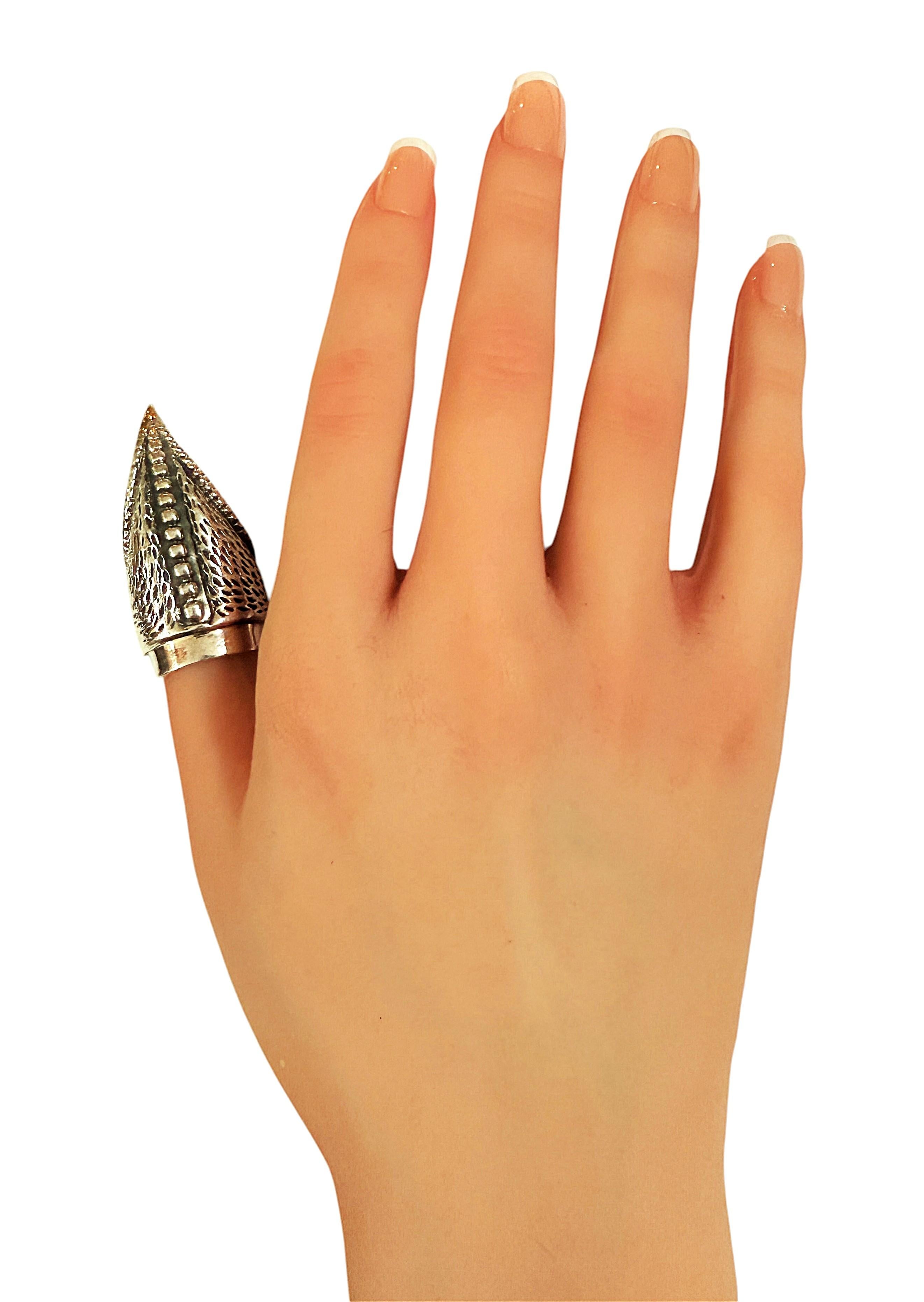 Brutalist Gothic 925 Sterling Silver Bird Talon Ring Size 6 to 6.25 For Sale 6