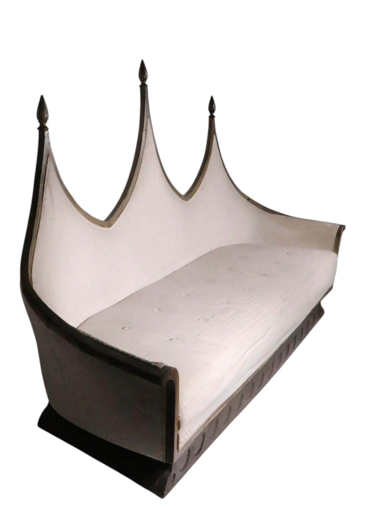 Tappezzeria Brutalist Gothic Boho Style Cathedral Style Sofa after Mont Pearsall c. 1970's in vendita