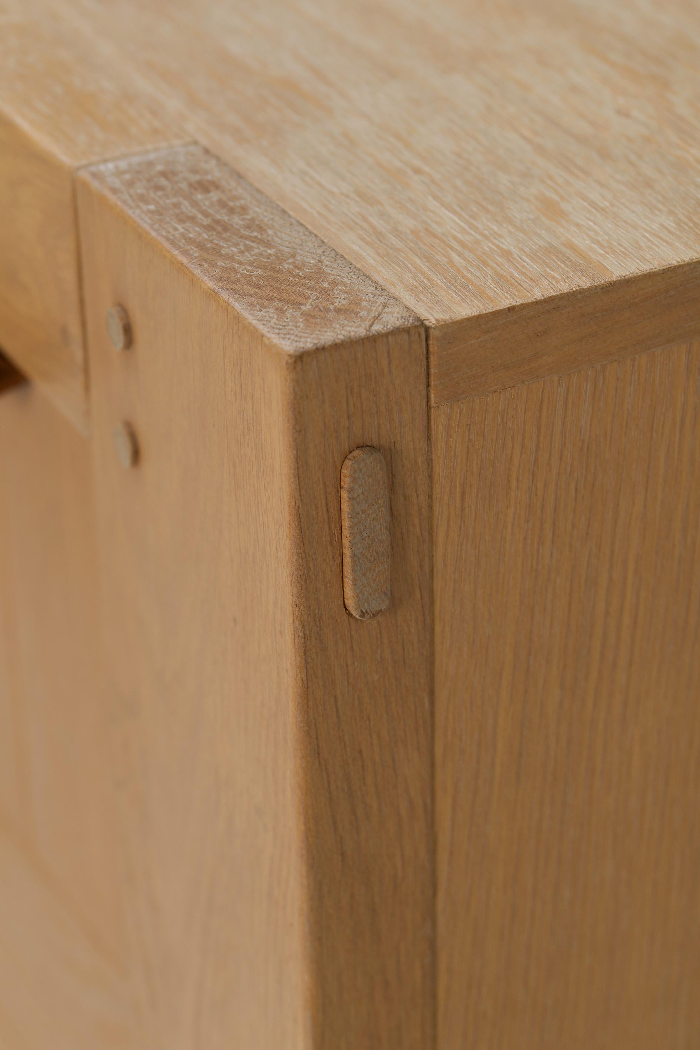 Brutalist graphical oak highboard - Frans Defour In Good Condition For Sale In Antwerpen, BE