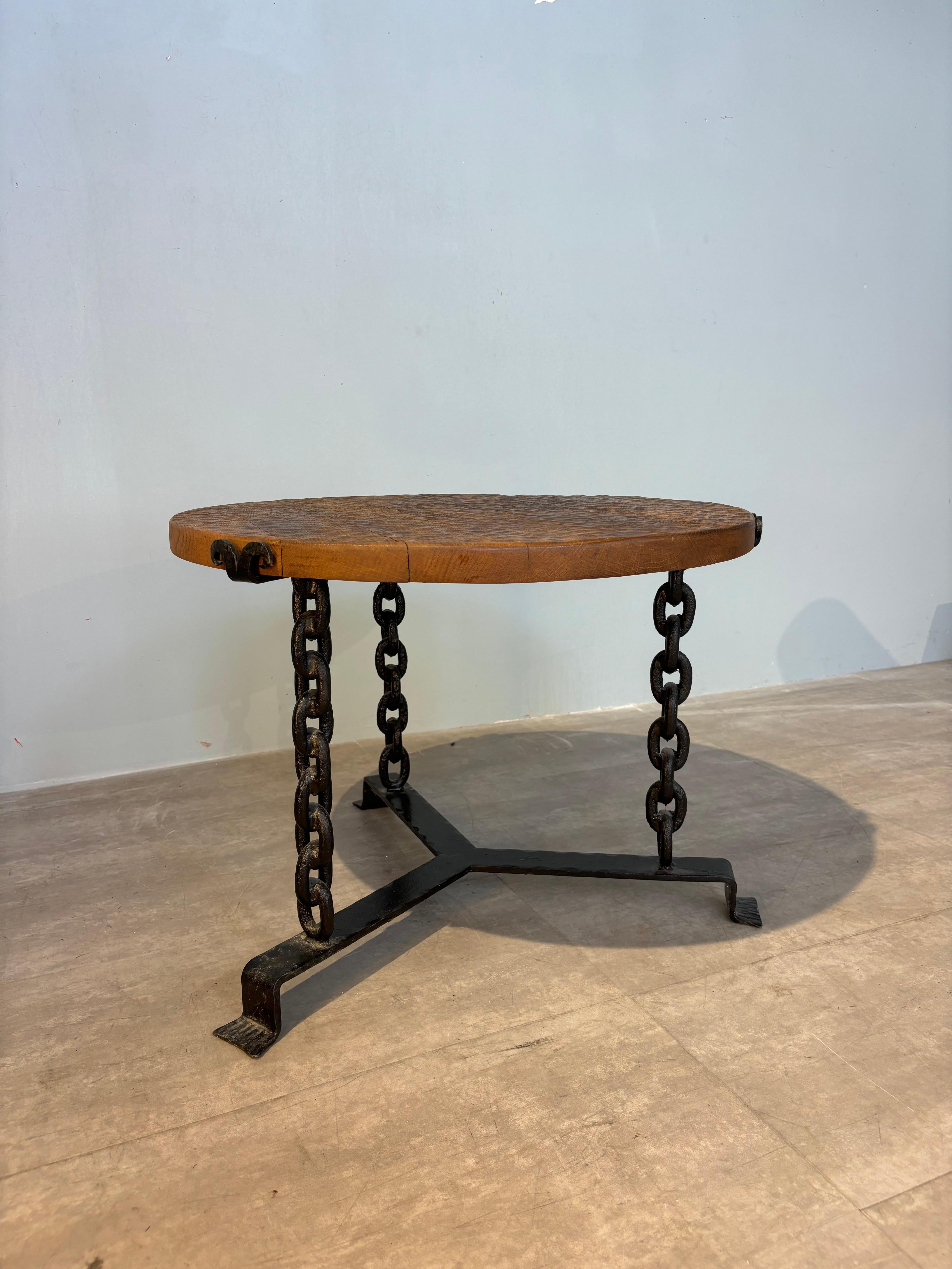 Brutalist guéridon attributed to Atelier Marolles For Sale 4