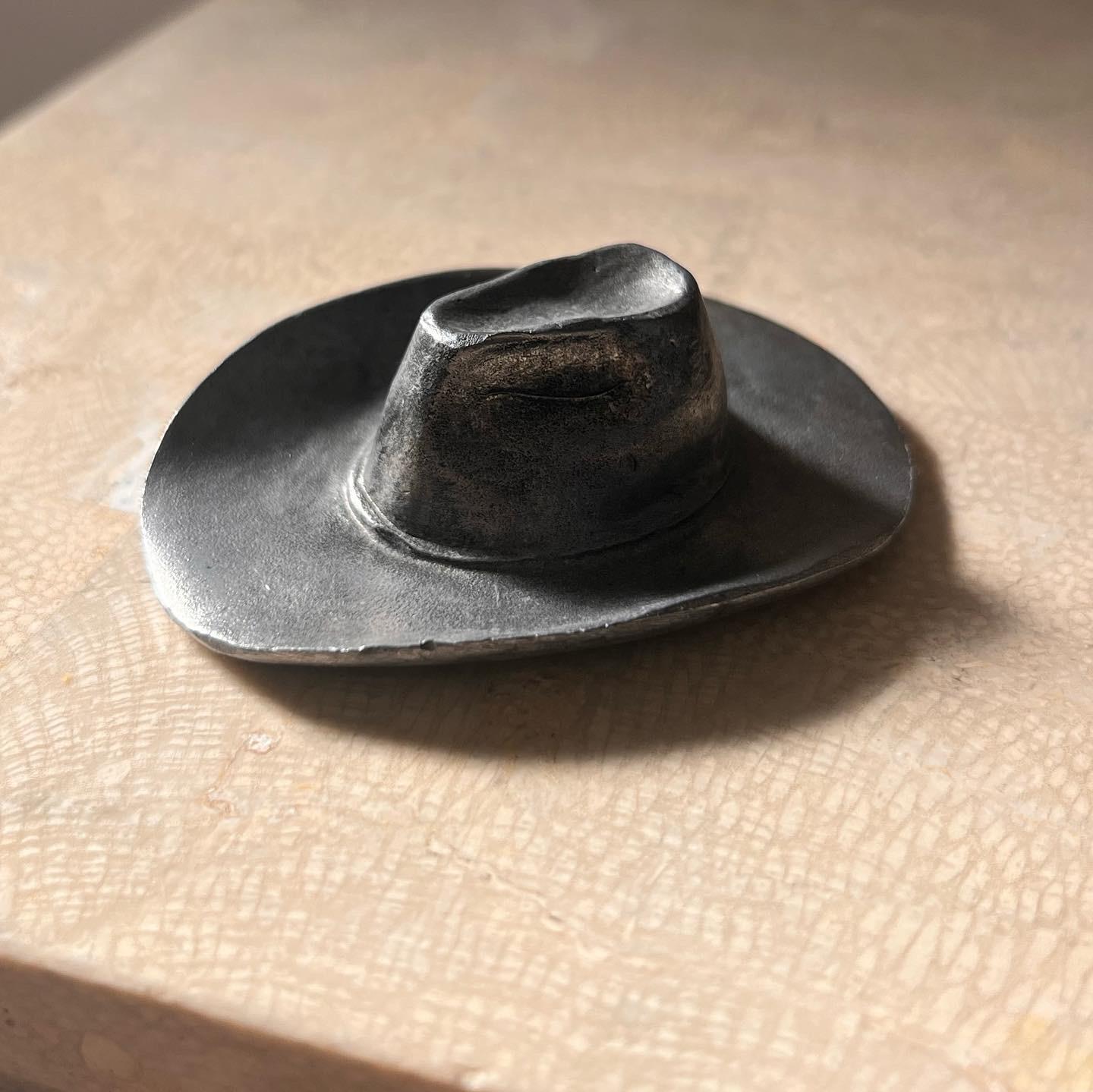 Brutalist hand-carved metal cowboy hat objet d’art, 1970 1