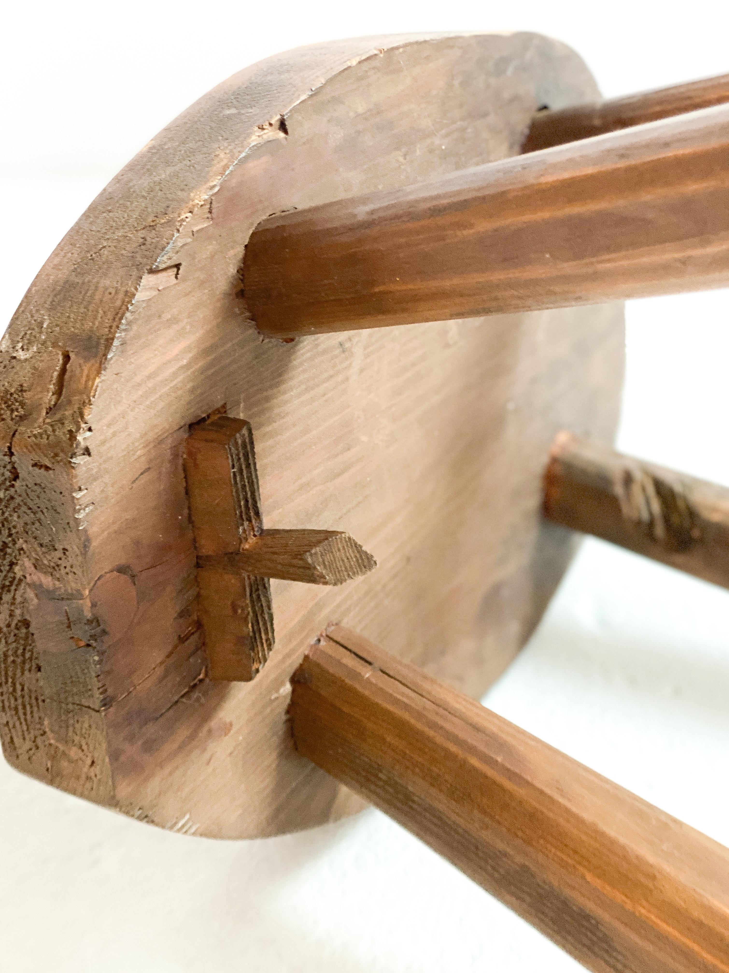 Mid-20th Century Brutalist Hand Carved Pine Stool/Chair with Violin Back, French, 1950s For Sale