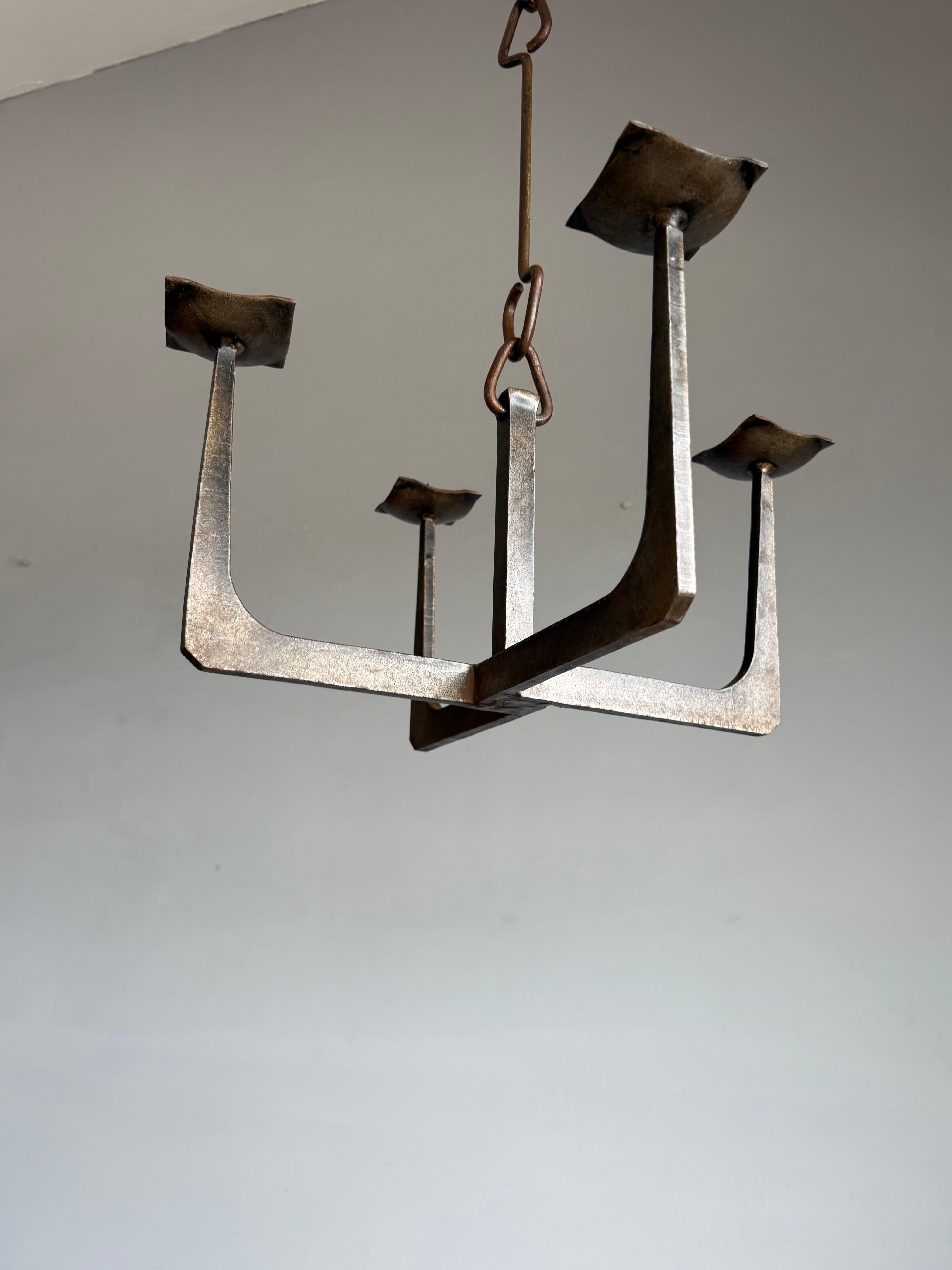 Lustre à bougie en fer forgé à la main, France 1950s, Pendentif sculptural en vente 6