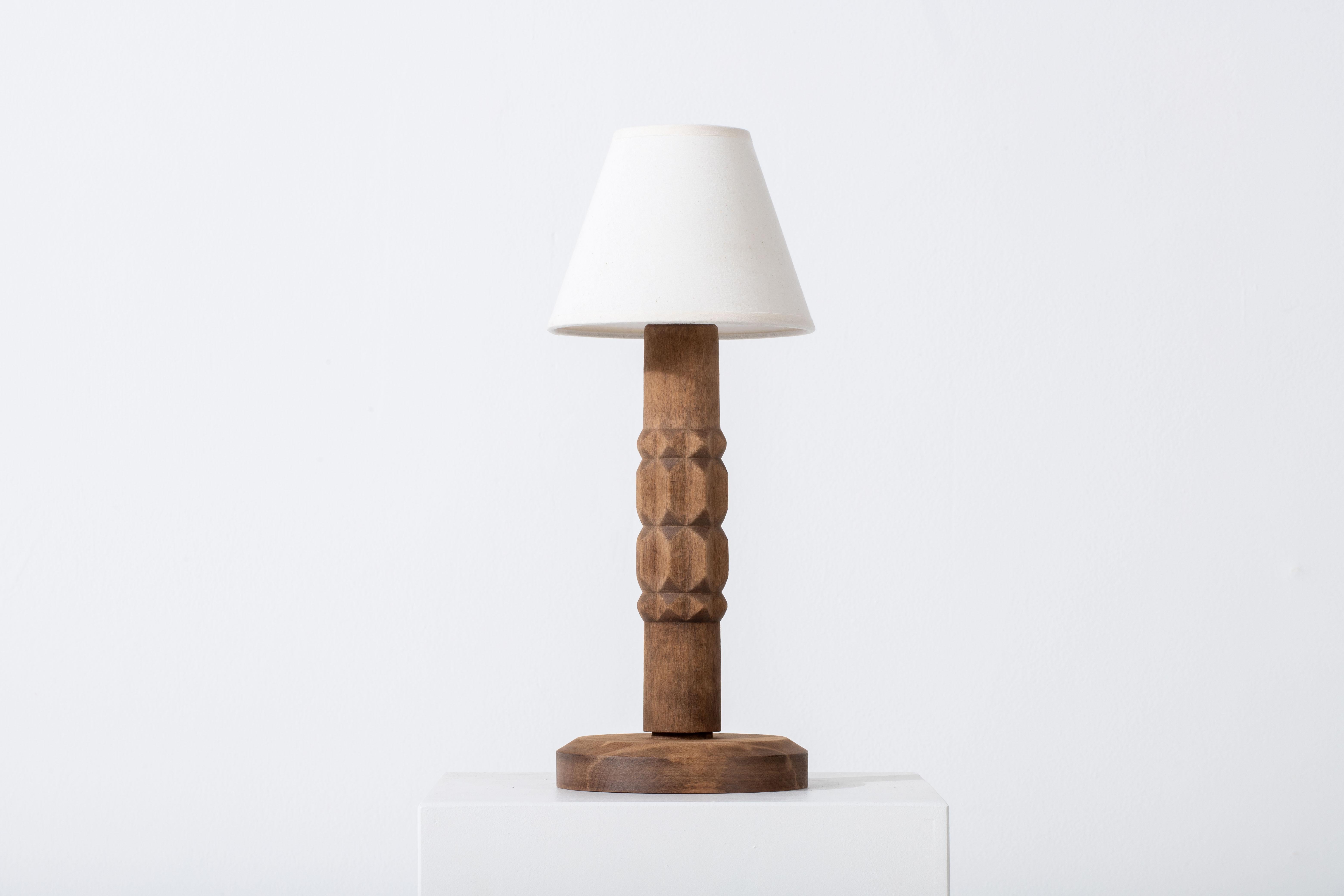 Milieu du XXe siècle Lampe brutaliste sculptée à la main, France, 1940 en vente