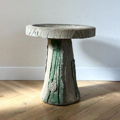 Table d'appoint brutaliste en ciment faite à la main, années 1970