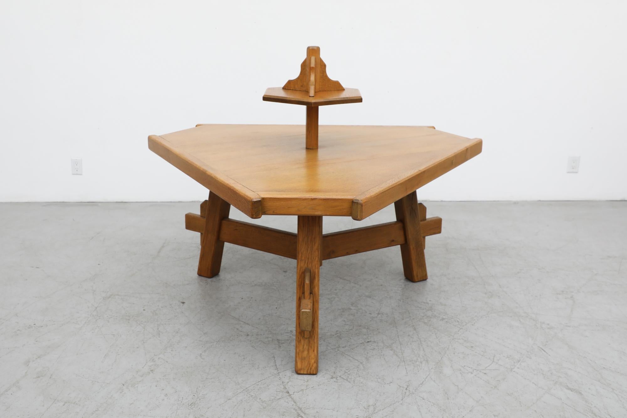 Brutalist Heavy Triangular Oak Dining Table In Good Condition In Los Angeles, CA