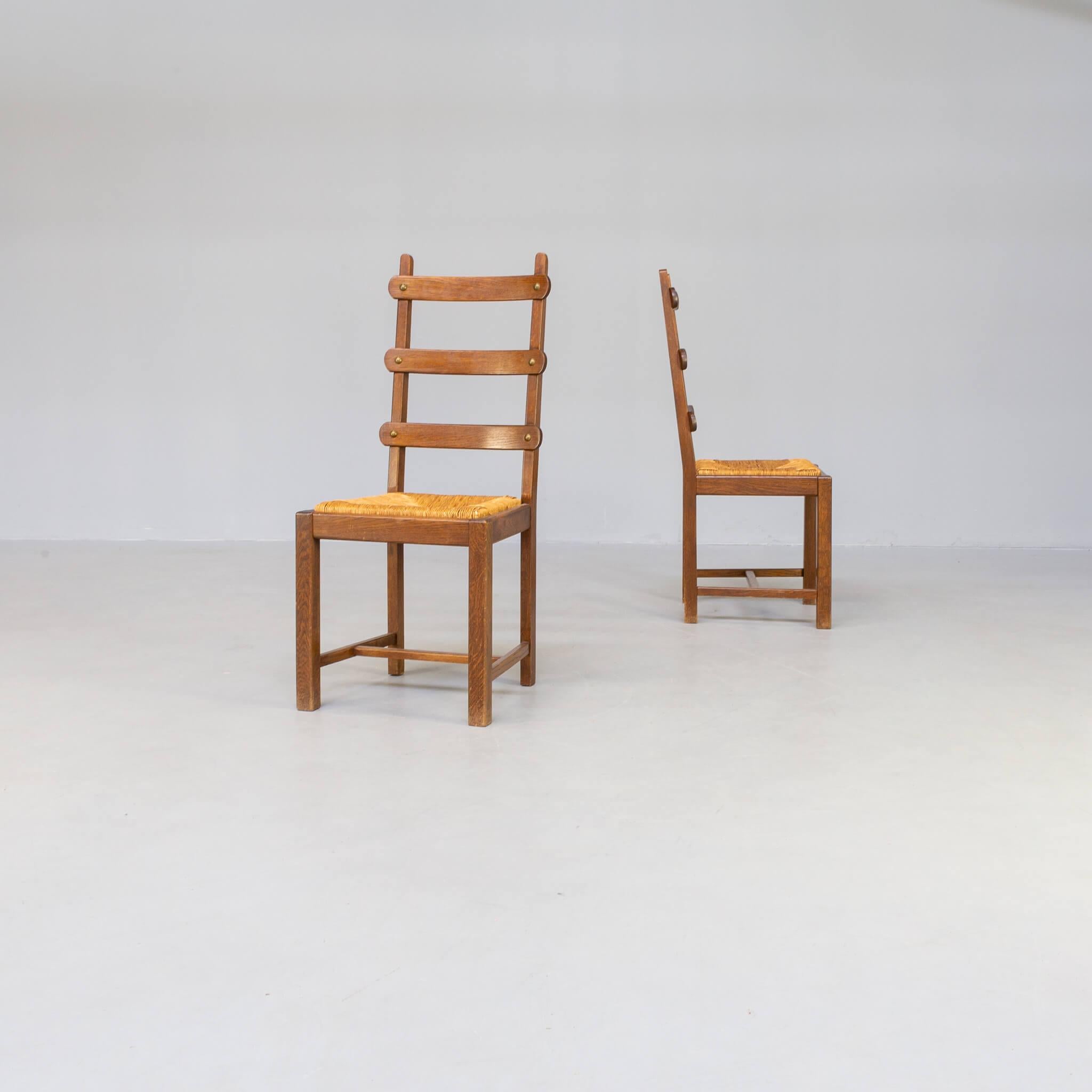 Brutalist high back oak and wicker dining chair set/2 In Good Condition For Sale In Amstelveen, Noord