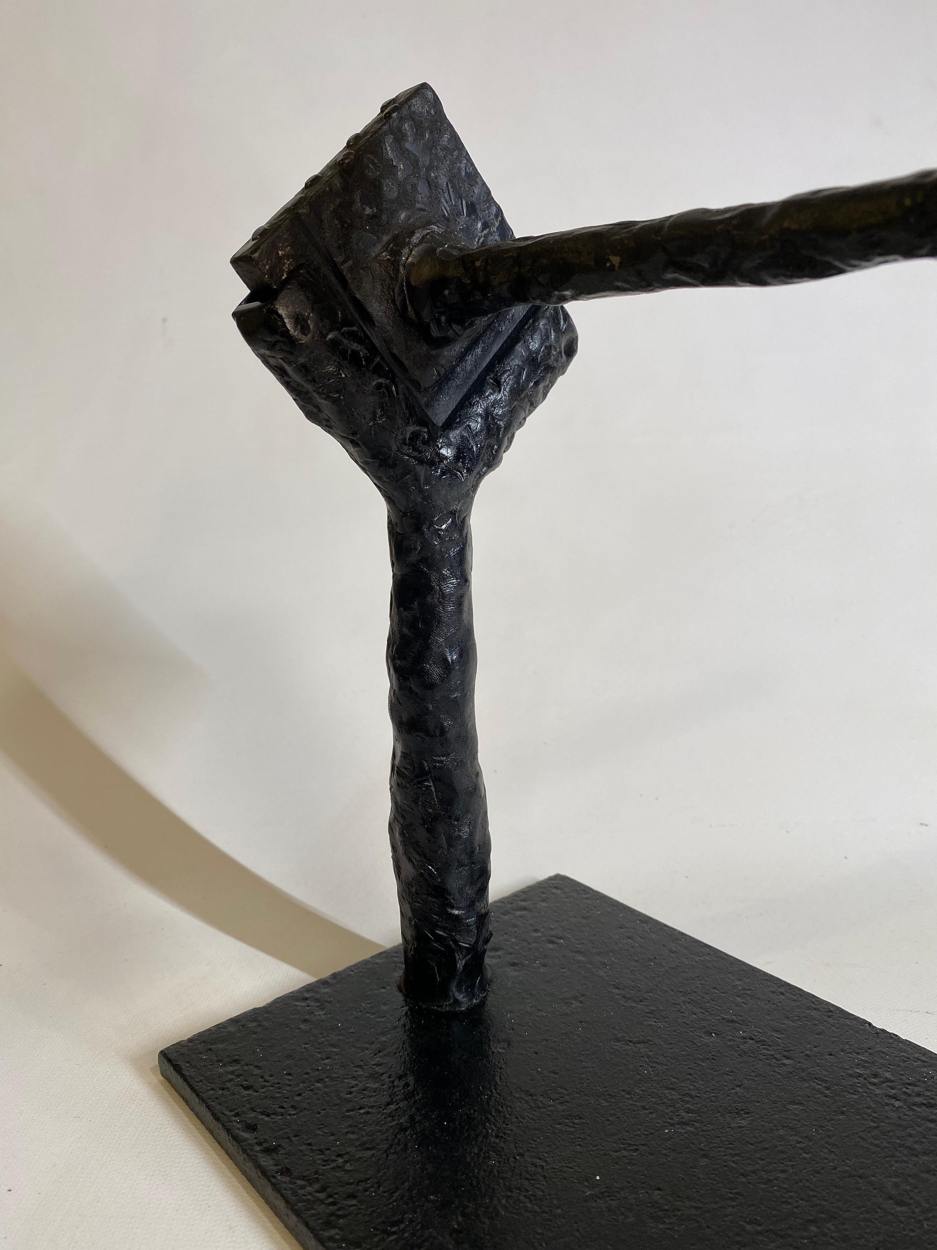 Sculpture brutaliste de funambule sur corde raide en vente 7