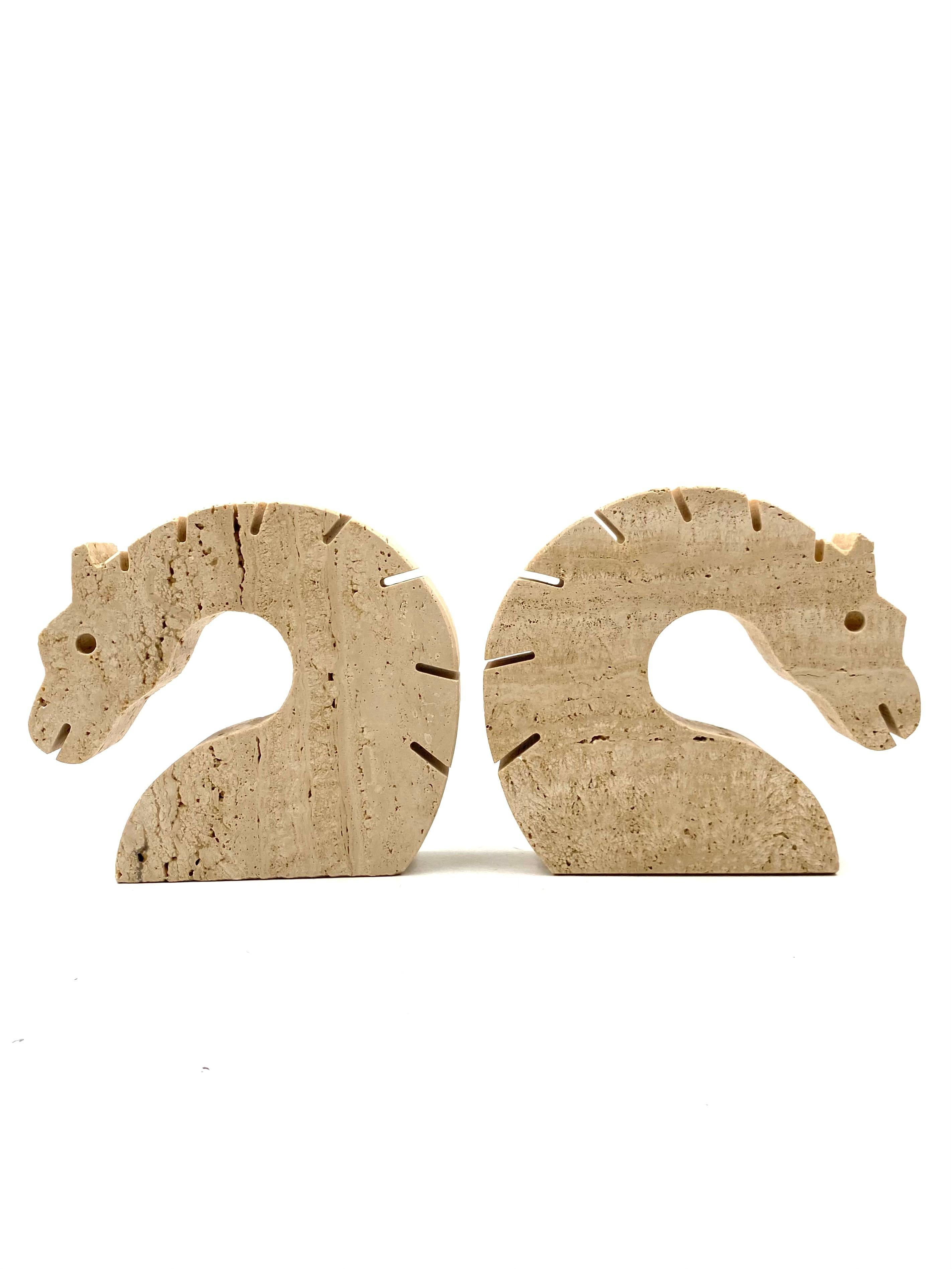 Brutalist Horses / Dragons Travertine Bookends, Fratelli Mannelli, Italy, 1970s For Sale 1