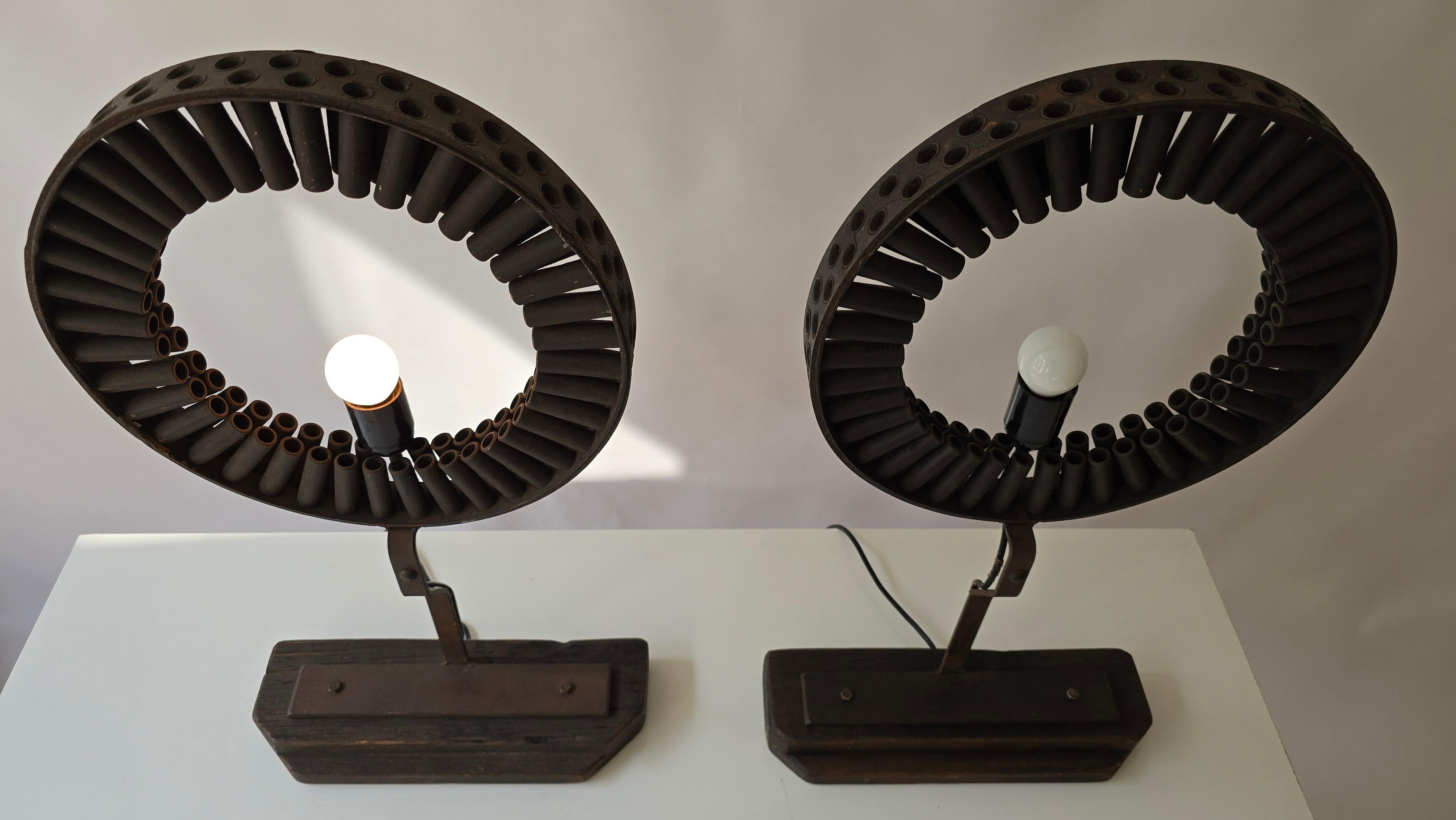 Brutalist Industrial Table Lamp Made from Reclaimed Machinery Parts and Wood In Good Condition For Sale In Antwerp, BE