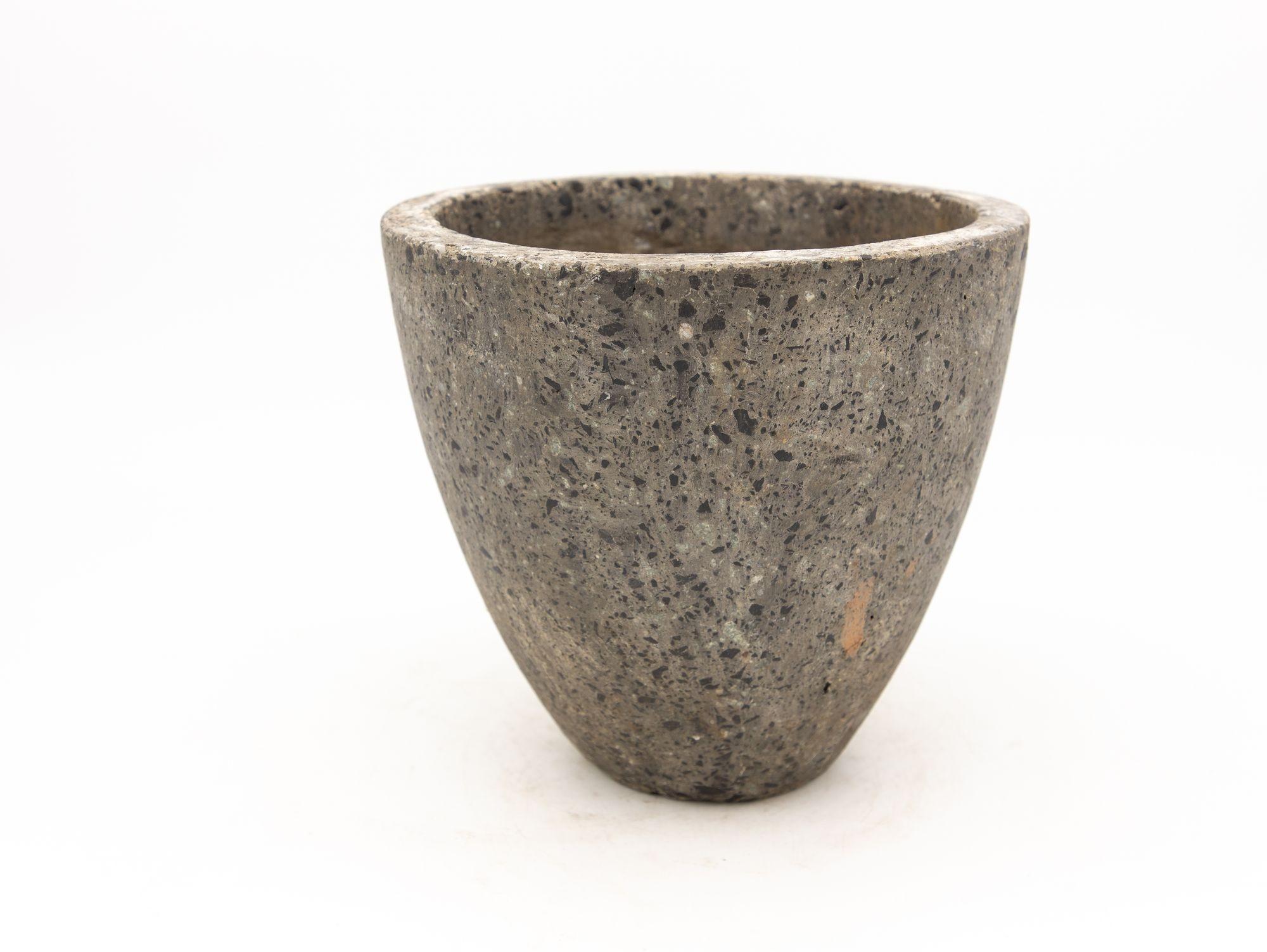 Brutalist Inspired Mixed Stone Planter, 20th Century In Good Condition In South Salem, NY