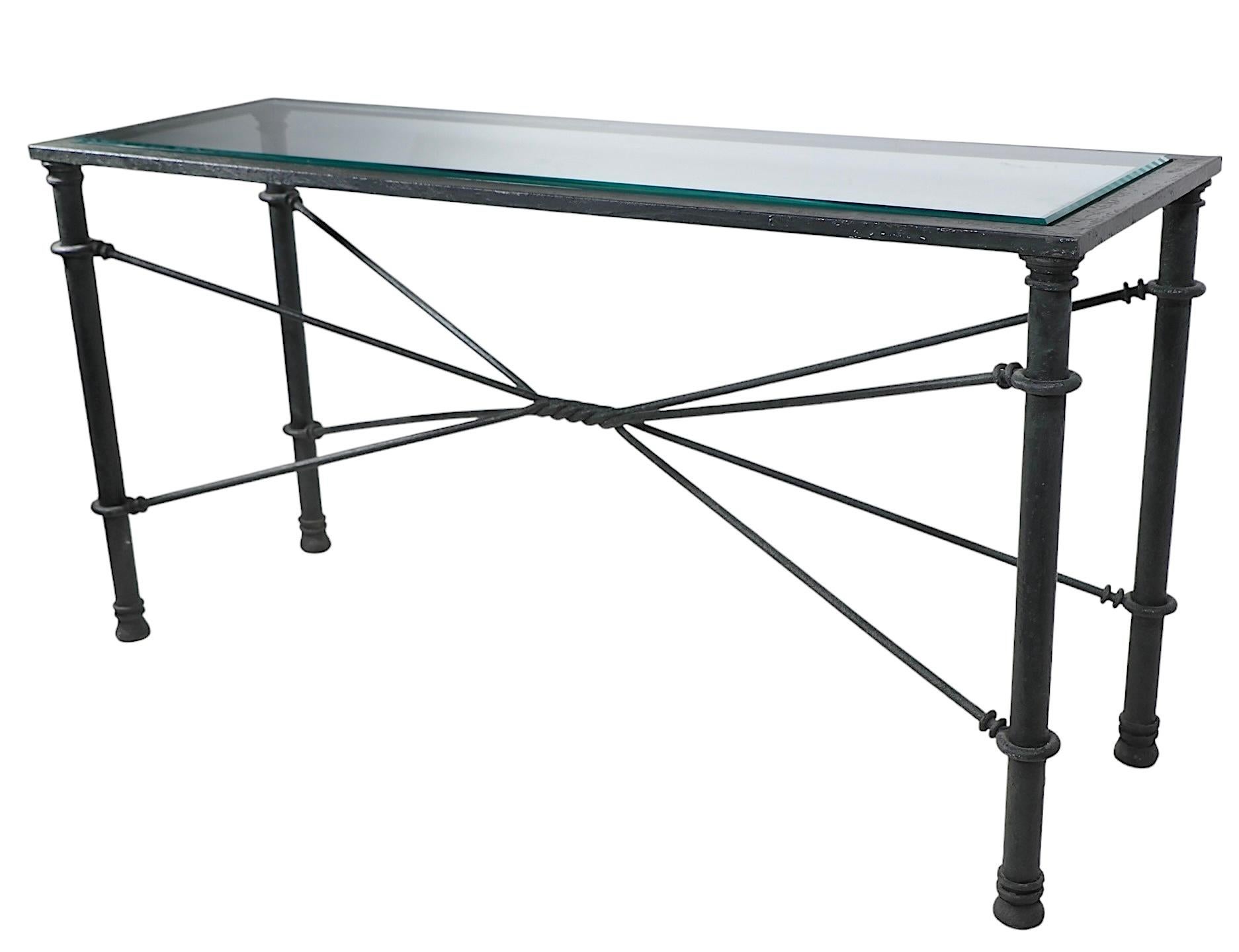 Brutalistischer Konsolentisch aus Eisen und Glas, ca. 1970/80er Jahre im Angebot 1