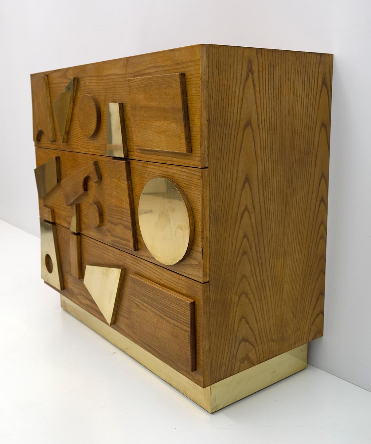 Brutalist Italian Ash Tree and Brass Chests of Drawers, Two For Sale 5