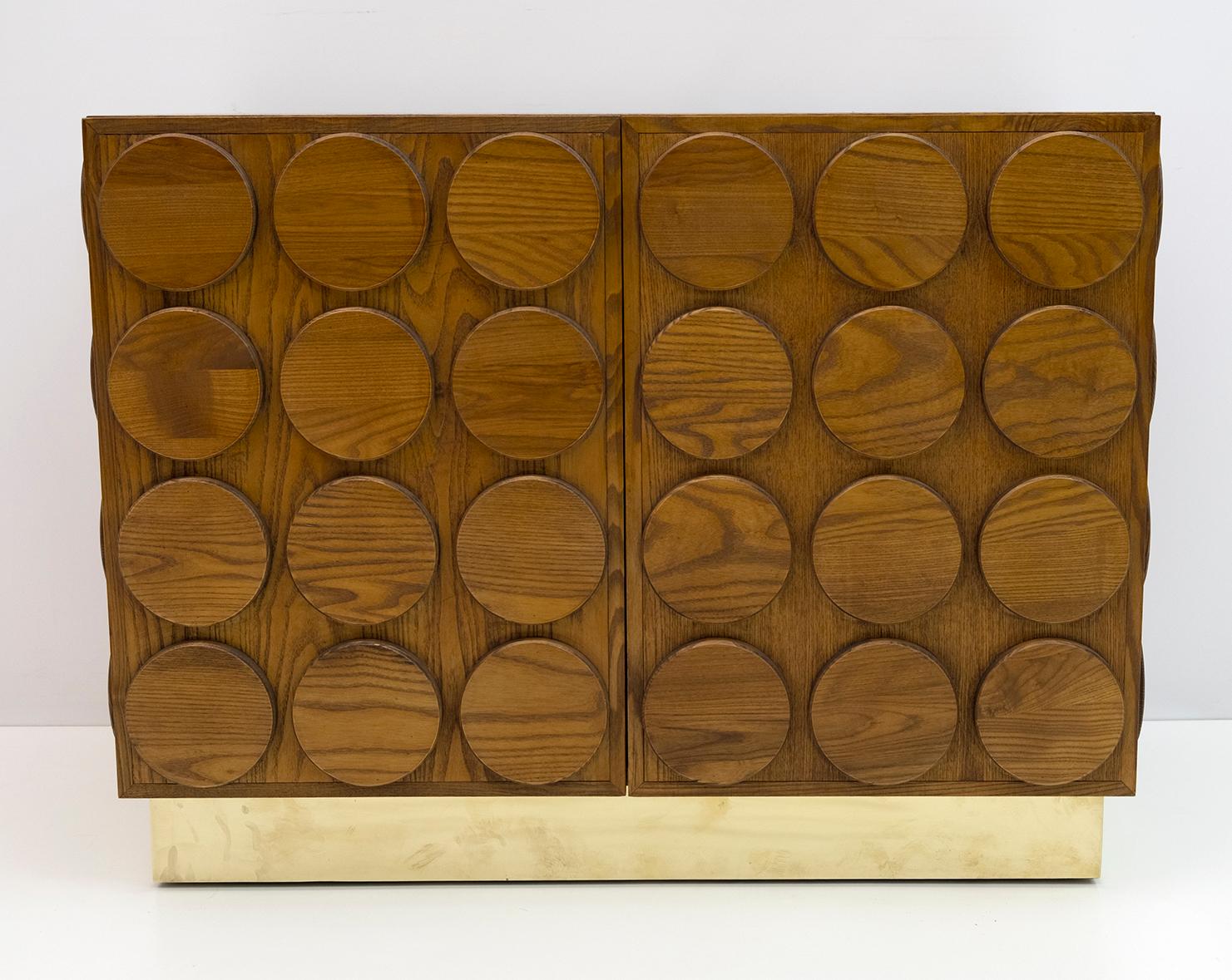 Late 20th Century Brutalist Italian Chestnut Wood and Brass Bar Cabinet, 1970s
