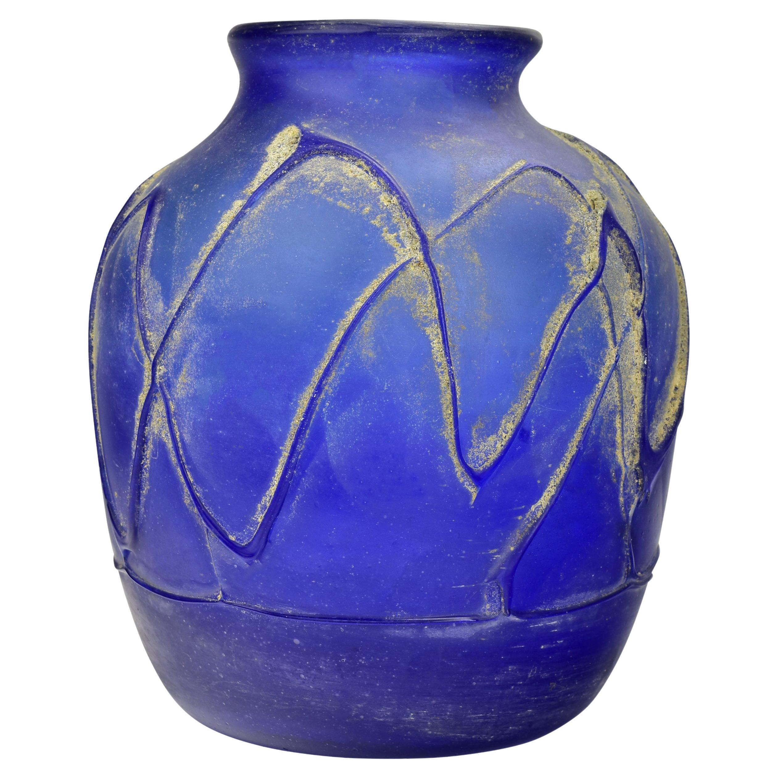 Brutalistische italienische Murano Blau Scavo Vase römische Amphora Stil italienisches Kunstglas