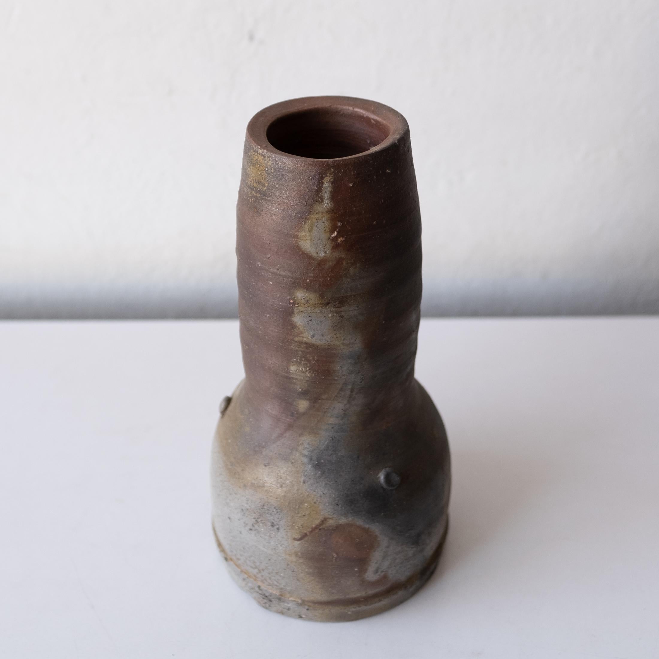 Brutalist Japanese Ceramic Bizen Vase with Signed Presentation Box 9
