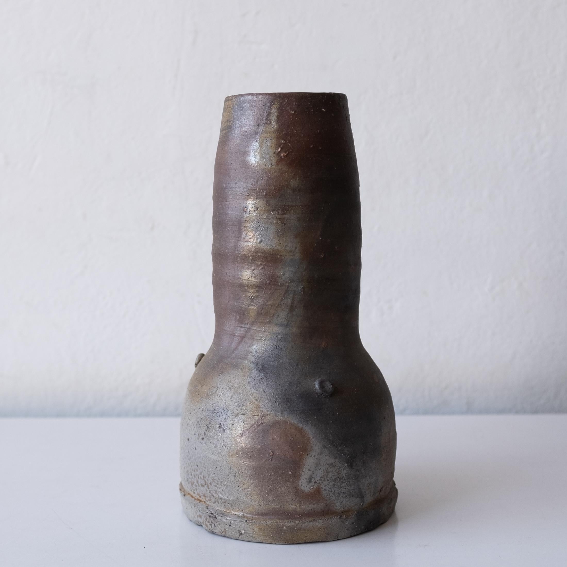 Brutalist Japanese Ceramic Bizen Vase with Signed Presentation Box 12