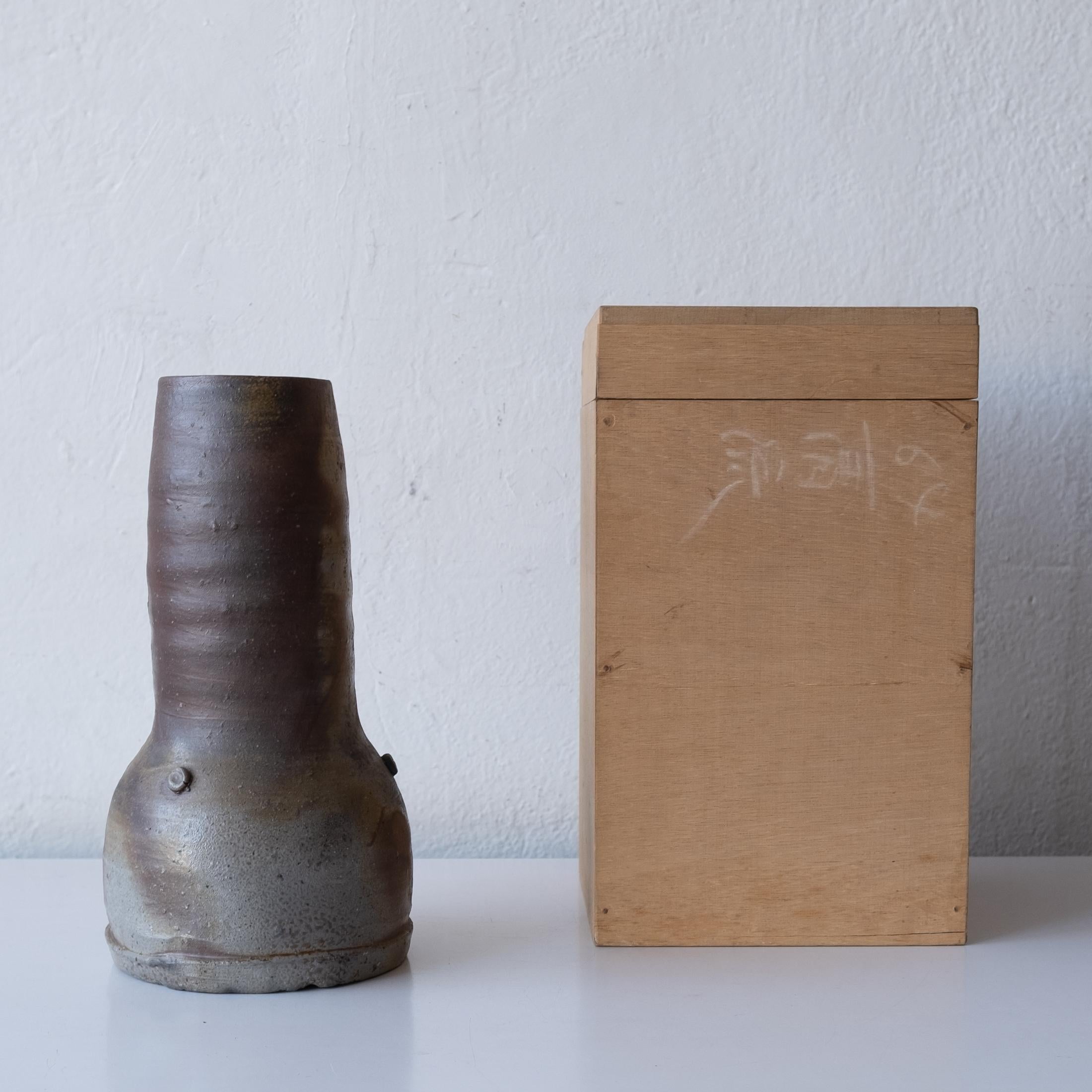 Brutalist Japanese Ceramic Bizen Vase with Signed Presentation Box 2