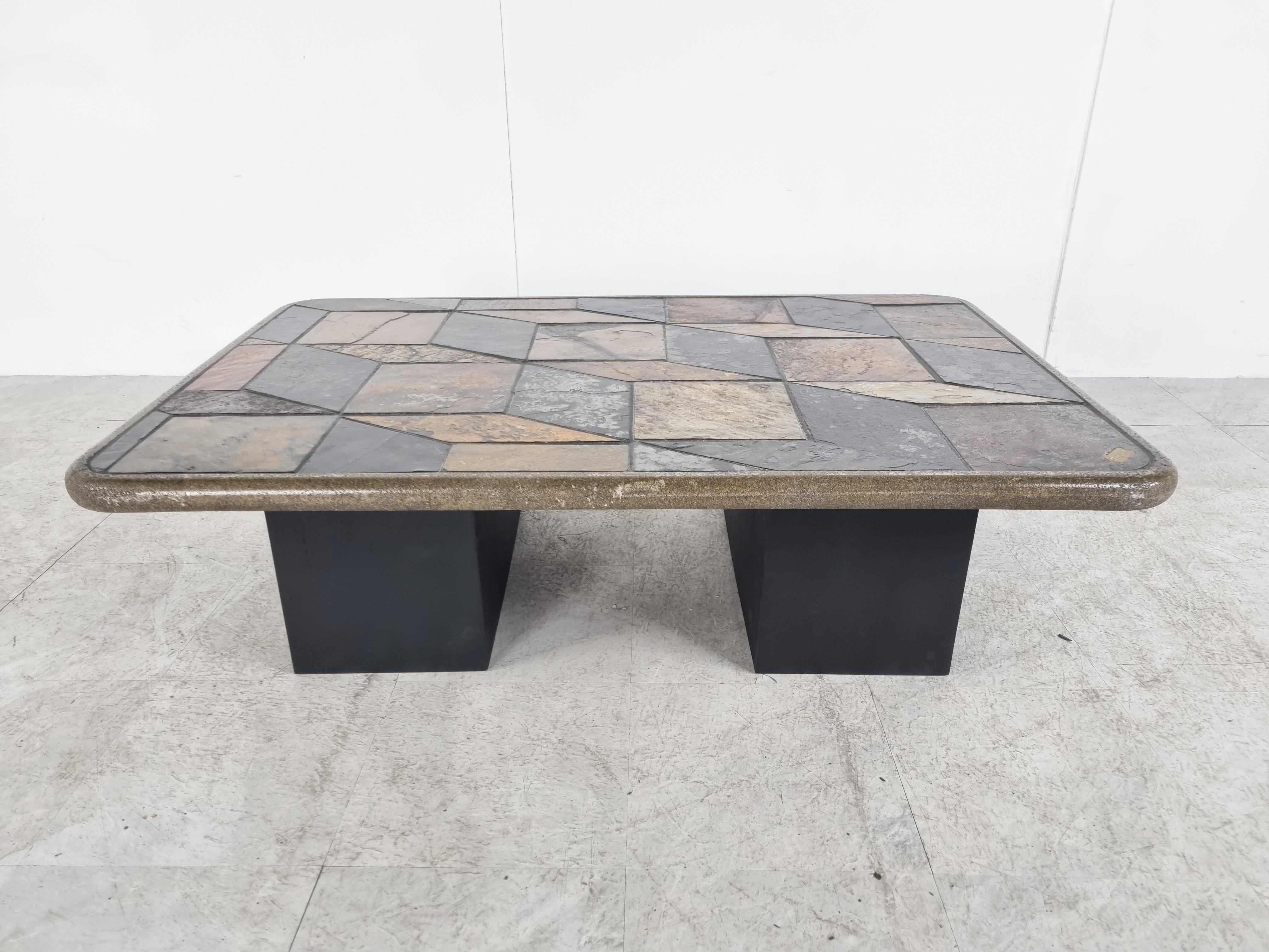 Brutalist Kingma style coffee table, 1970s In Good Condition For Sale In HEVERLEE, BE