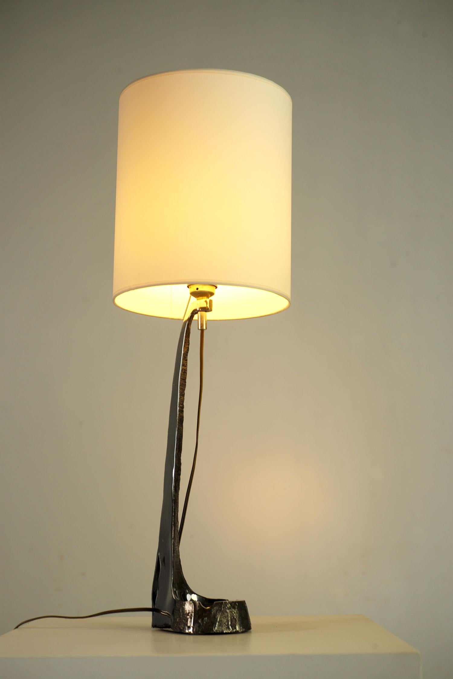 Base per lampada brutalista in acciaio inossidabile, 1970 in vendita 1