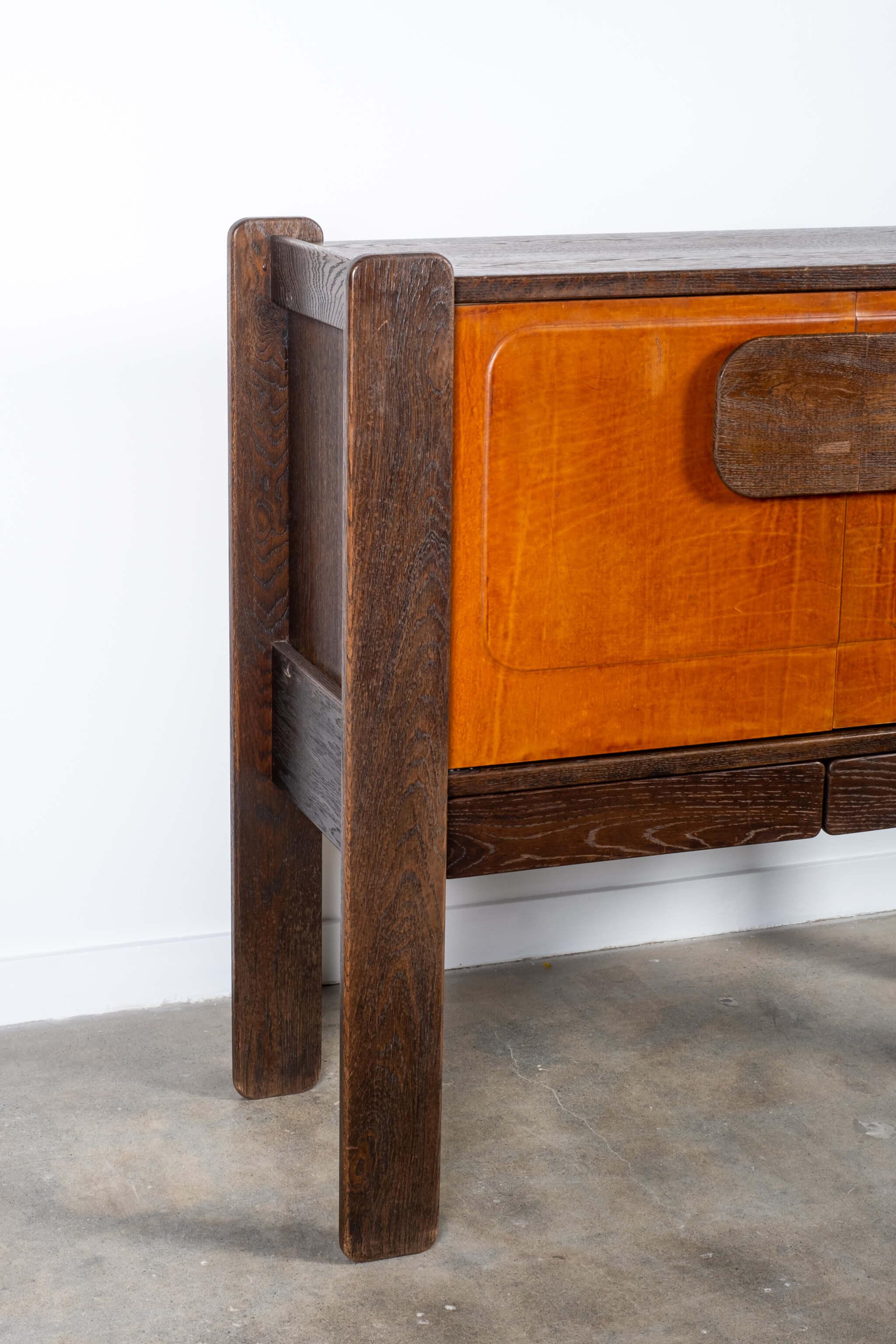 Mid-20th Century Brutalist Leather-Front Bar Cabinet, Afra & Tobia Scarpa For Sale