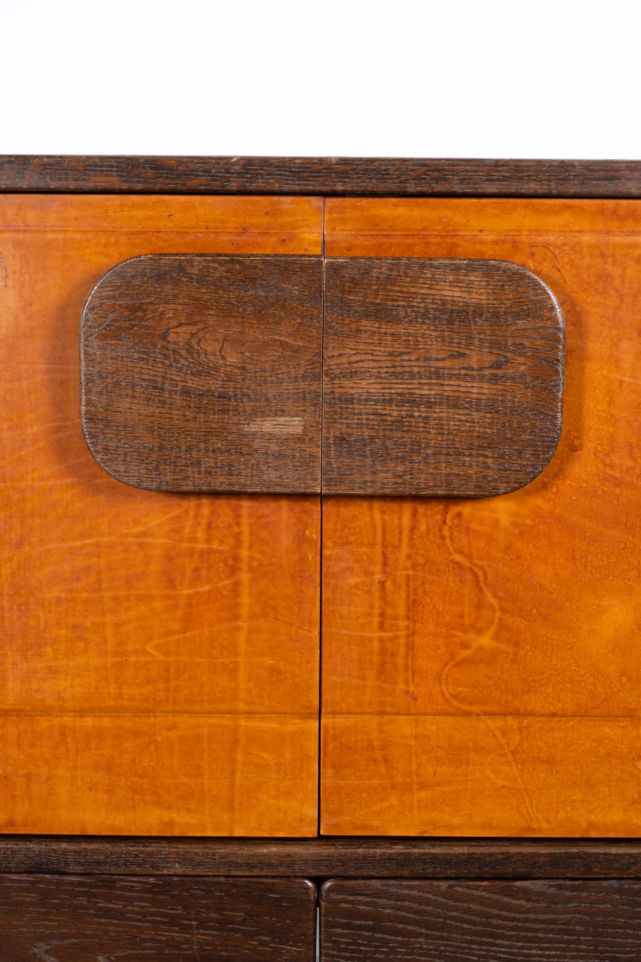 Brutalist Leather-Front Bar Cabinet, Afra & Tobia Scarpa For Sale 2