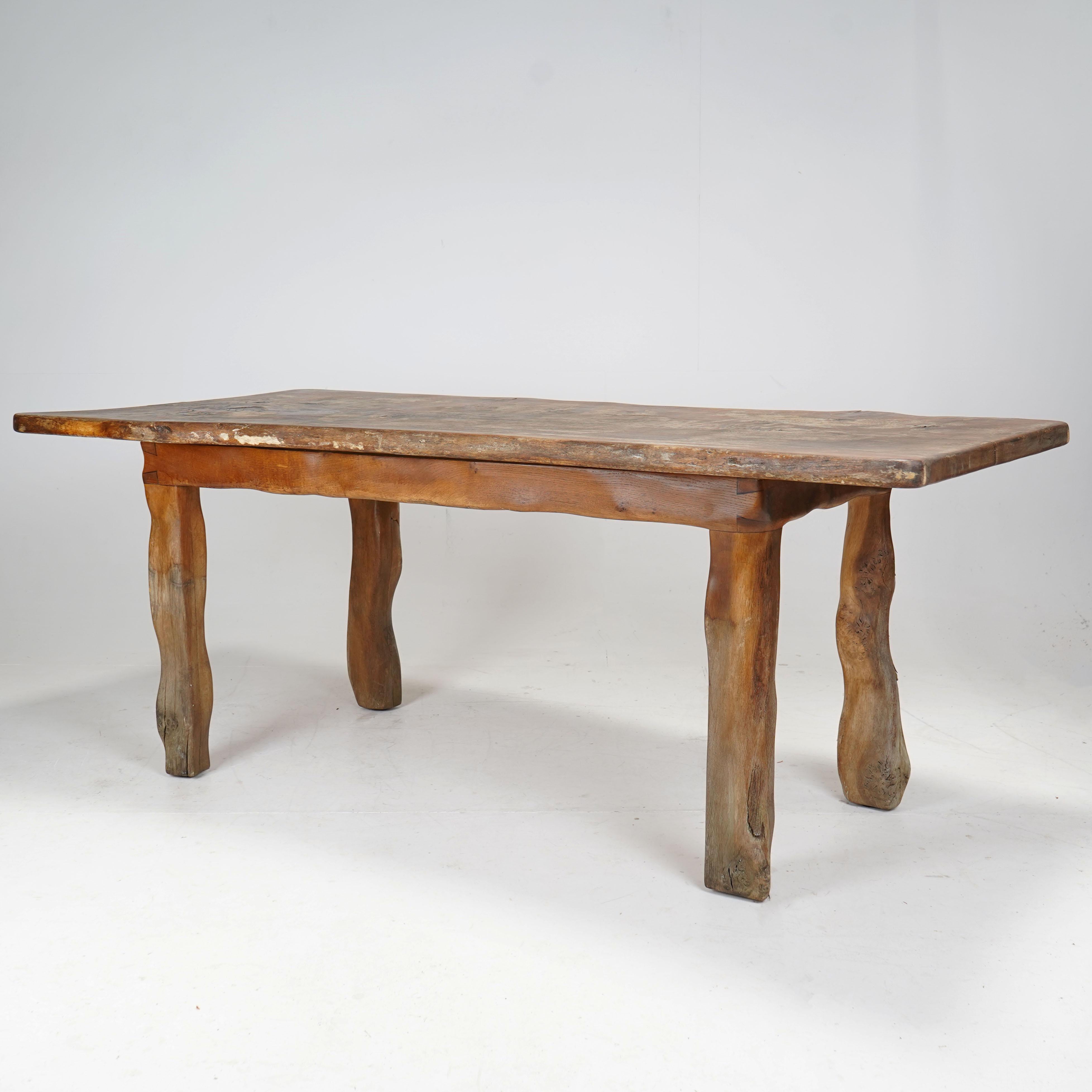 Mesa de Comedor Brutalista de Roble con Borde Vivo en Bueno Estado en Dorchester, GB