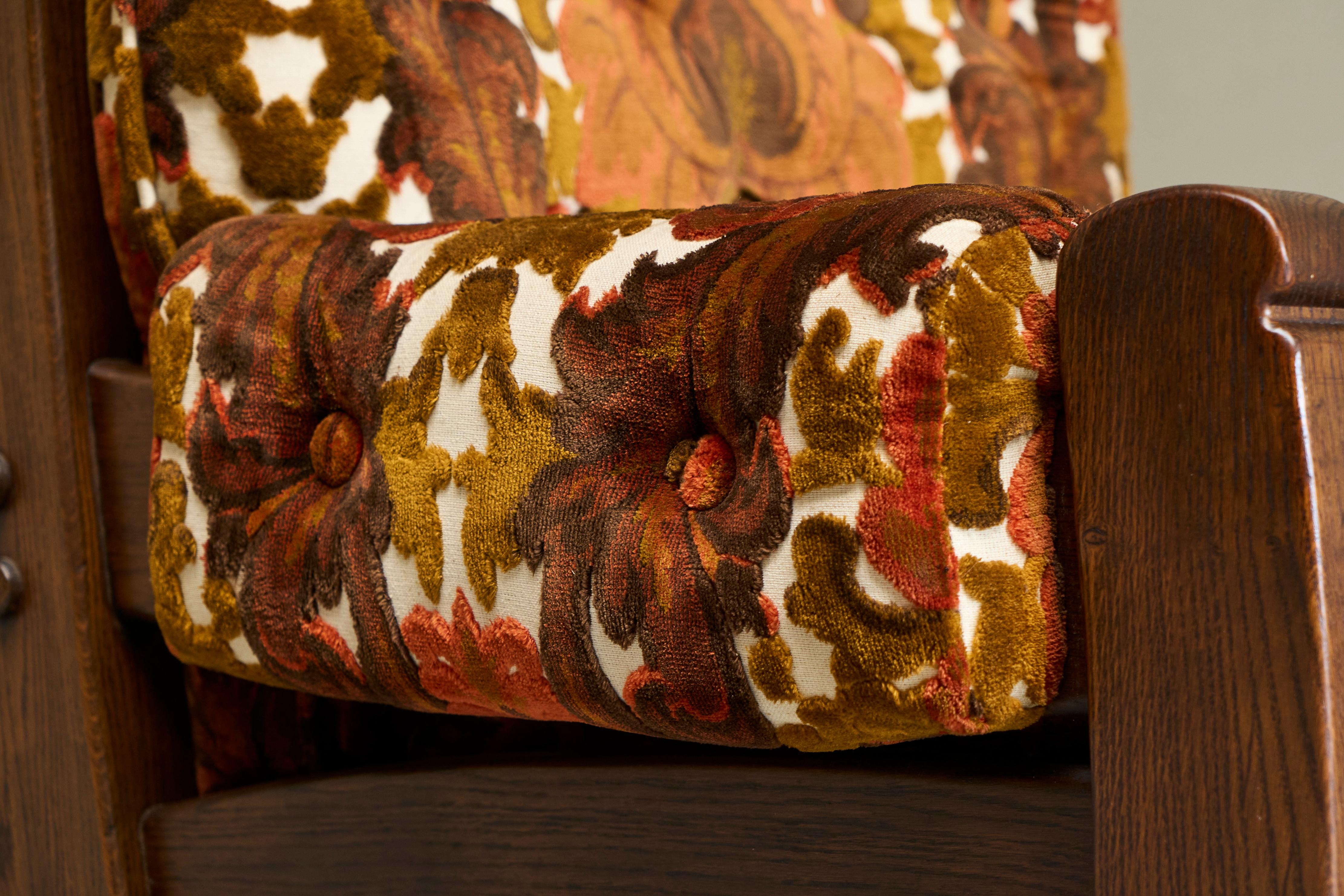 Brutalist Lounge Chair and Ottoman in Solid Oak and Velvet 1960s For Sale 5