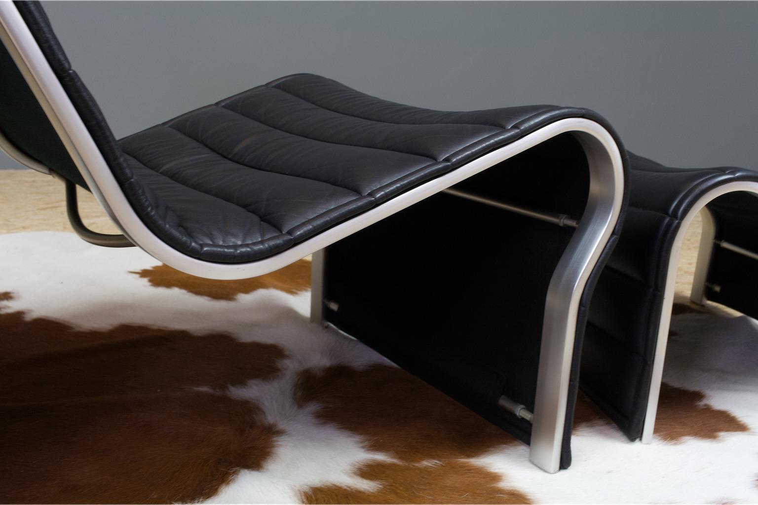 Brutalist Lounge Chair in Black Leather with Ottoman by Eric Sigfrid Persson In Excellent Condition In Beek en Donk, NL
