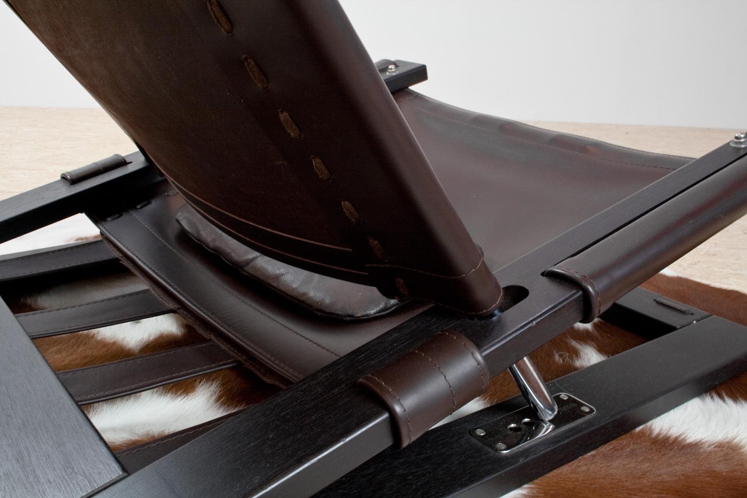 Wood Brutalist Lounge Chair in Brown Leather by Sonja Wasseur, the Netherlands, 1970 For Sale
