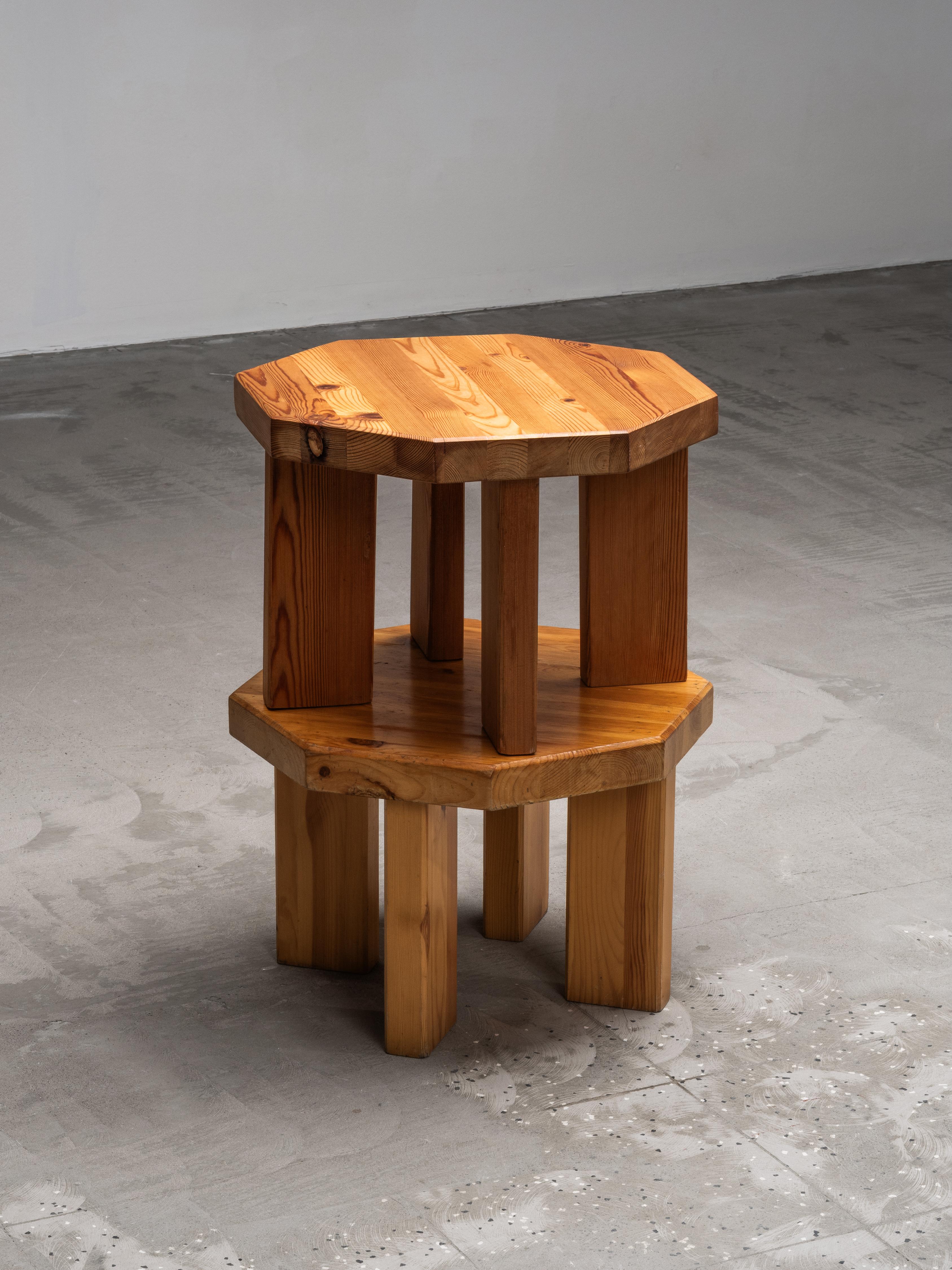 Brutalist Low Pine Stools or Side Tables, 1970s, Set of 2 For Sale 12