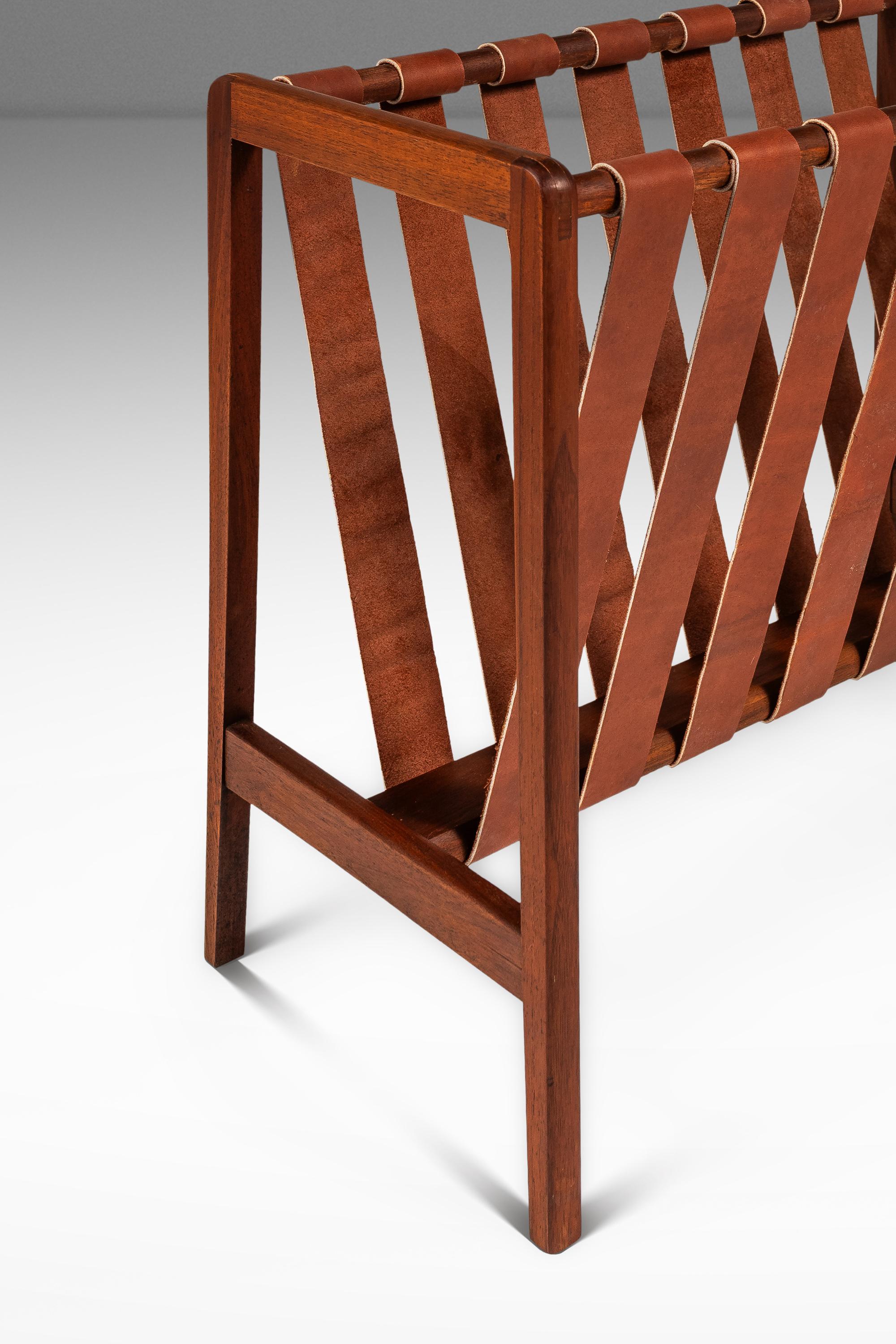 Brutalist Magazine Rack in Solid Teak with Leather Straps, Denmark, c. 1960s For Sale 4