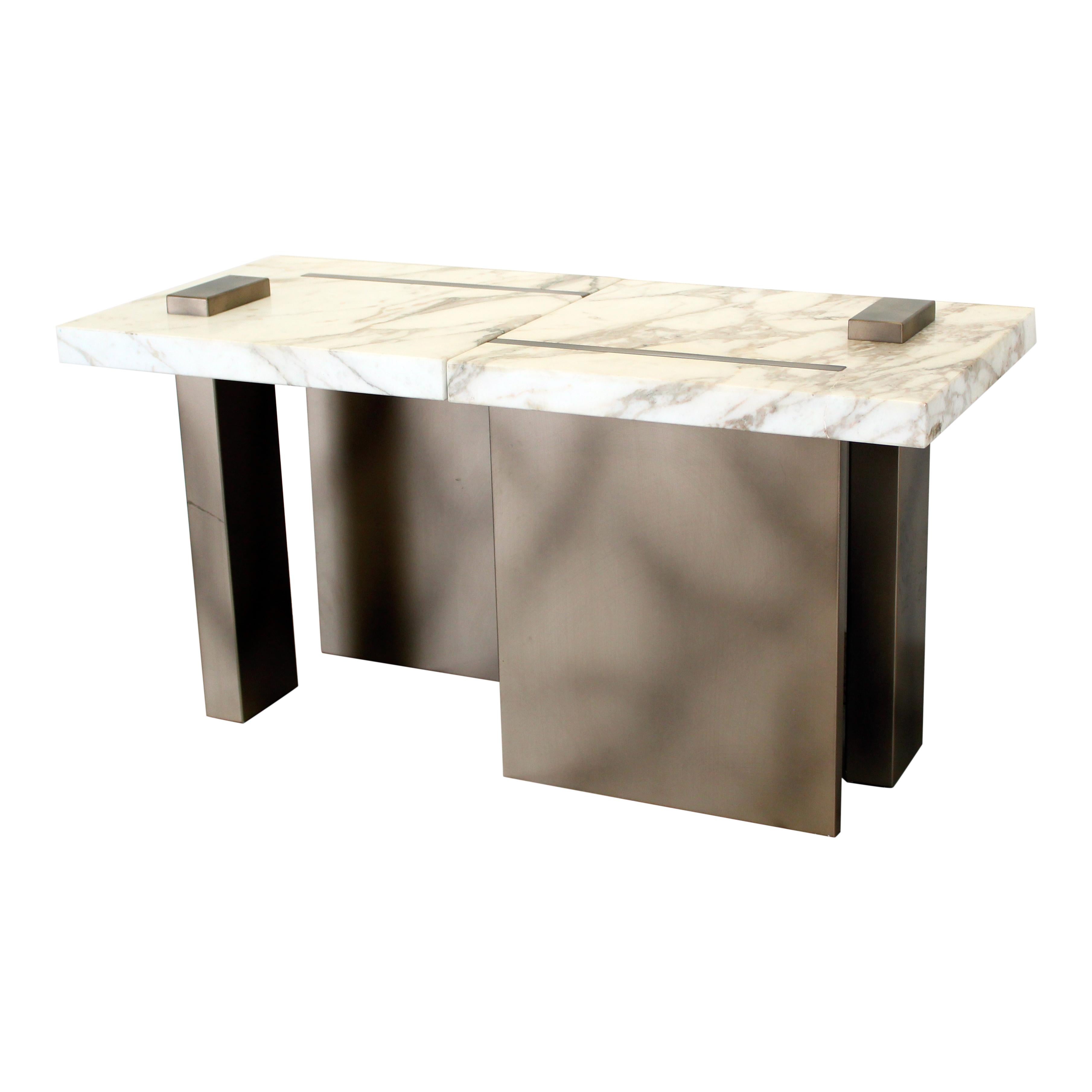 Mesa auxiliar de mármol Brutalista Capri de Studio Sam London, set de 2, años 2020 en venta 7
