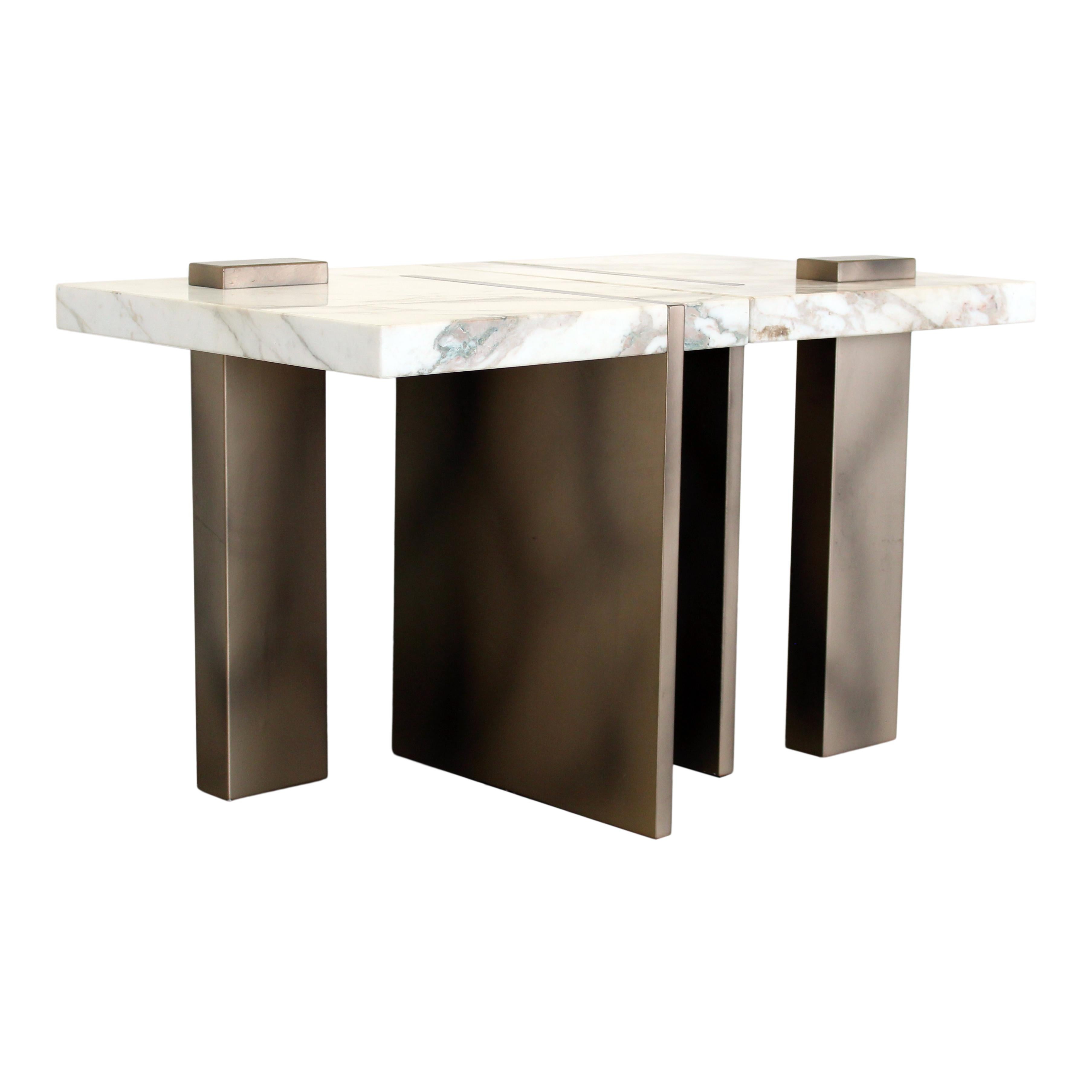 Mesa auxiliar de mármol Brutalista Capri de Studio Sam London, set de 2, años 2020 en venta 9