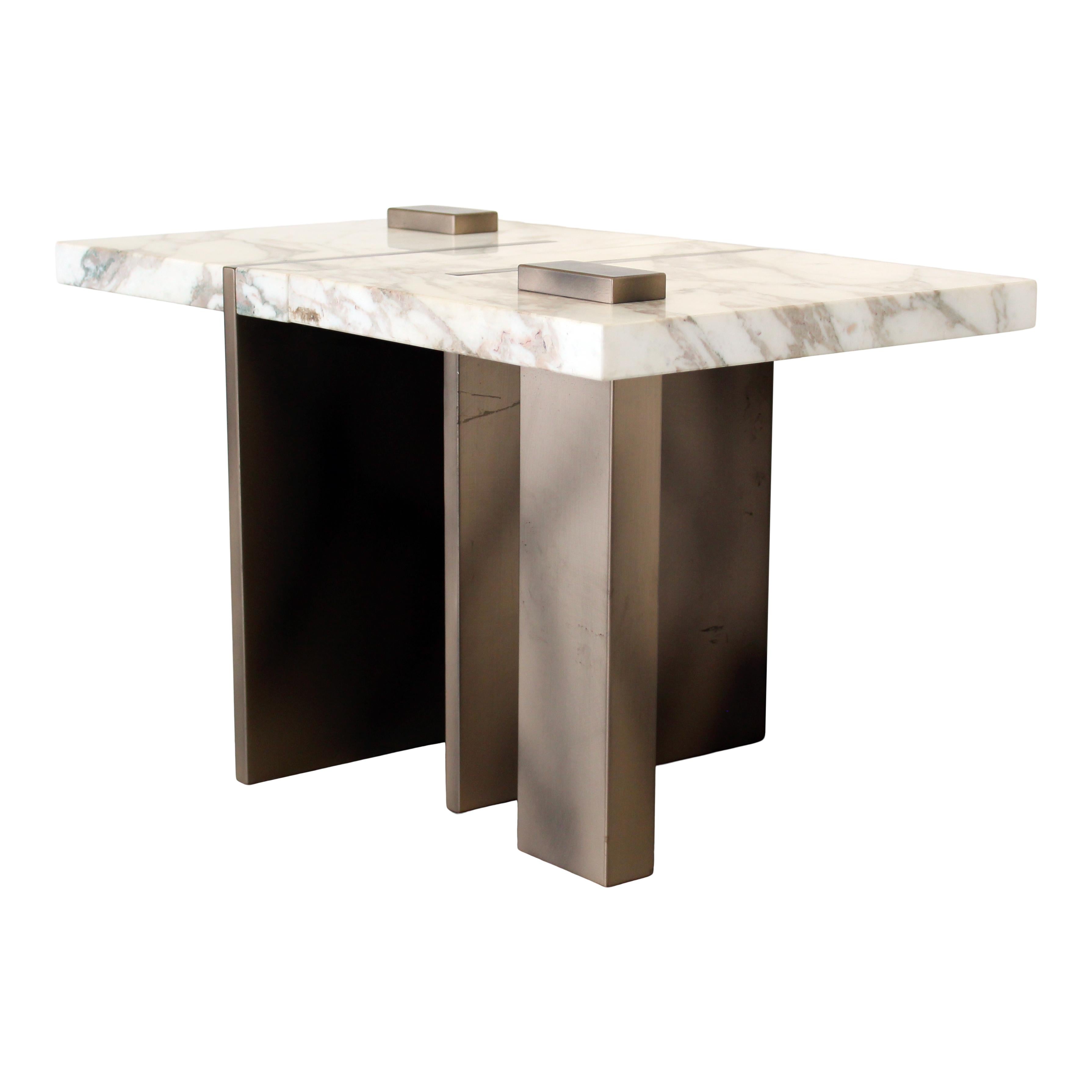 Mesa auxiliar de mármol Brutalista Capri de Studio Sam London, set de 2, años 2020 en venta 2