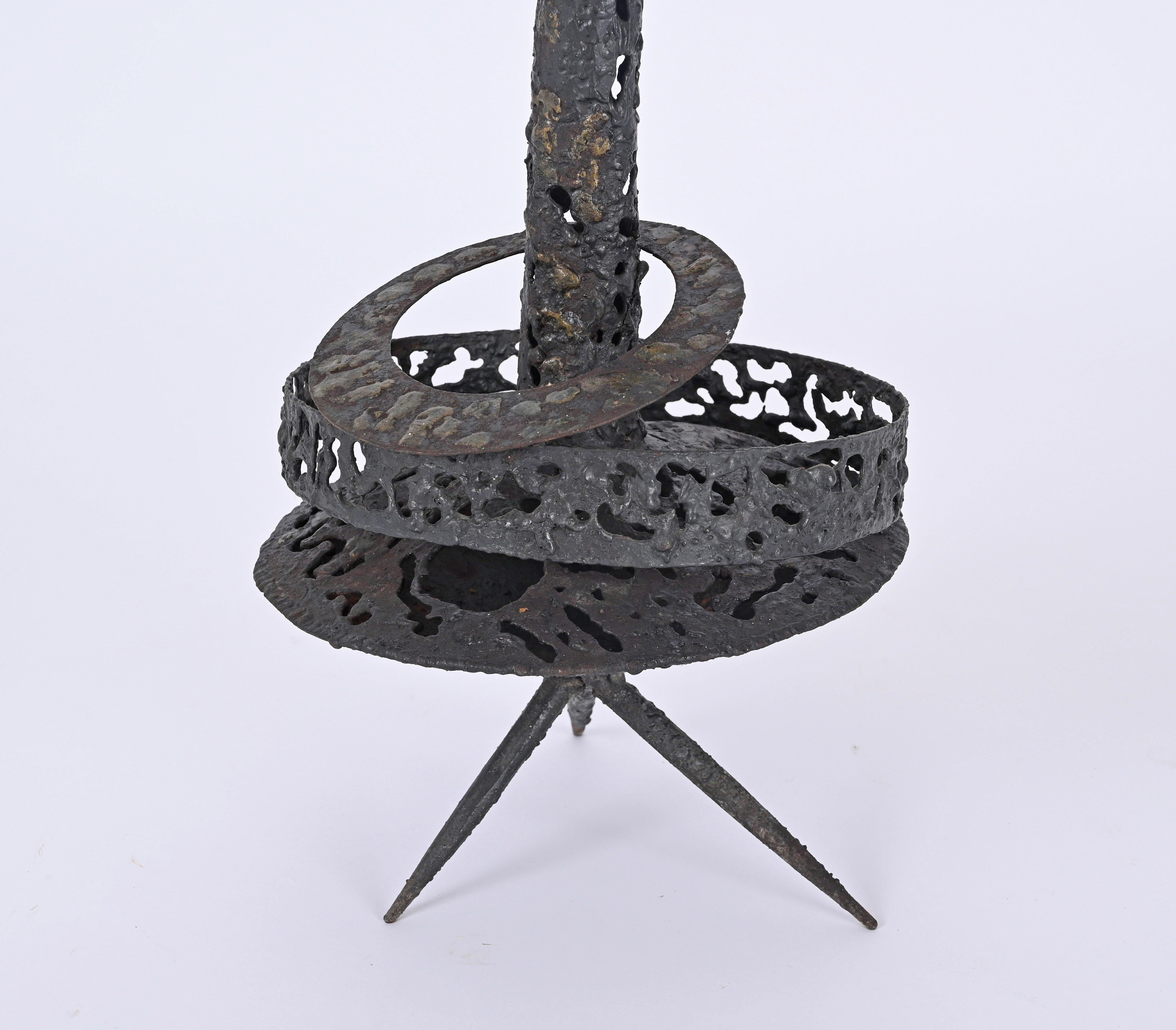 Brutalistische Marsura-Kerzenständer aus Schmiedeeisen, Marsura-Skulptur „Iron Totem“, Italien 1960er Jahre (Italienisch) im Angebot