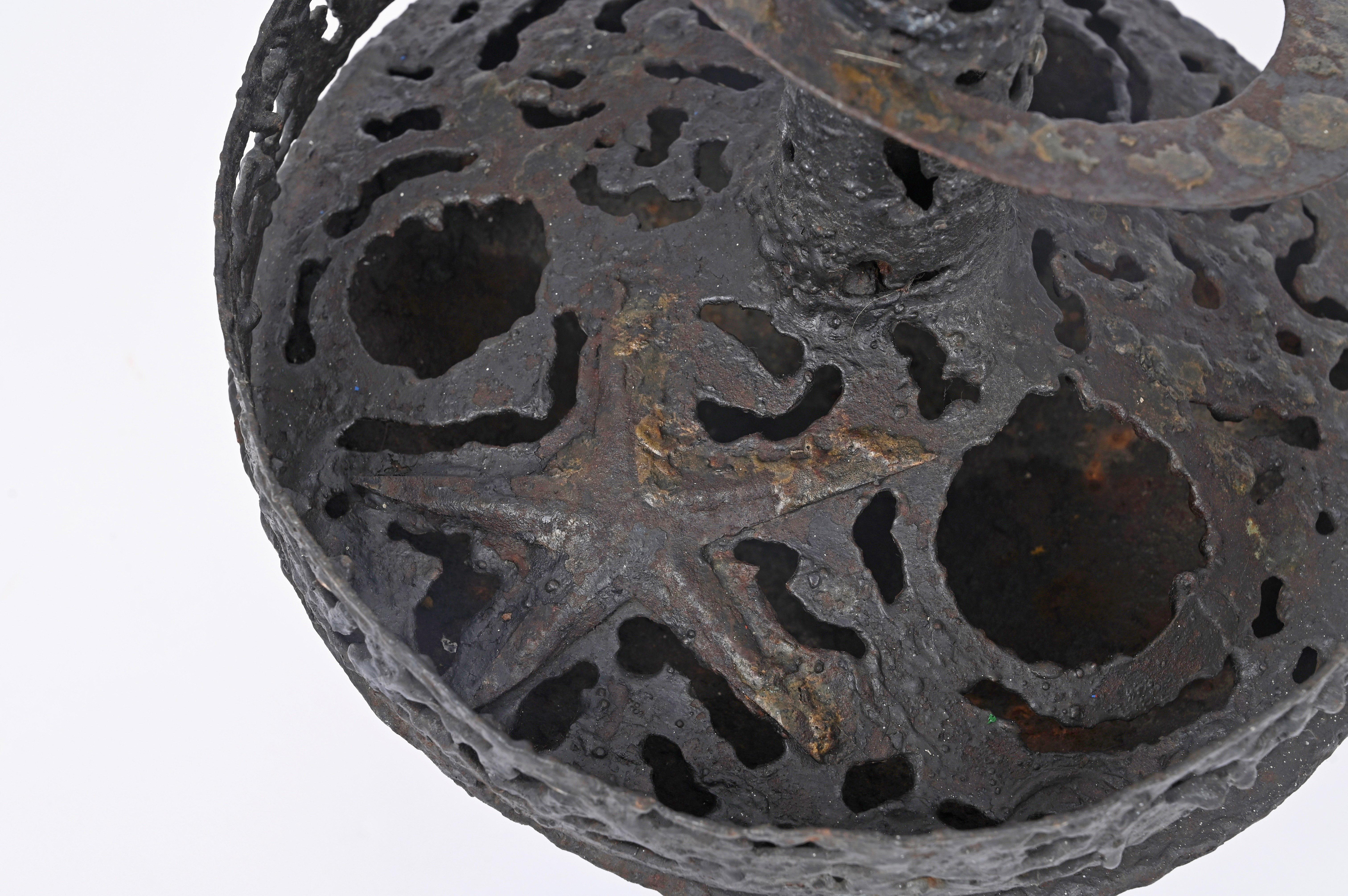 Brutalistische Marsura-Kerzenständer aus Schmiedeeisen, Marsura-Skulptur „Iron Totem“, Italien 1960er Jahre im Zustand „Gut“ im Angebot in Roma, IT