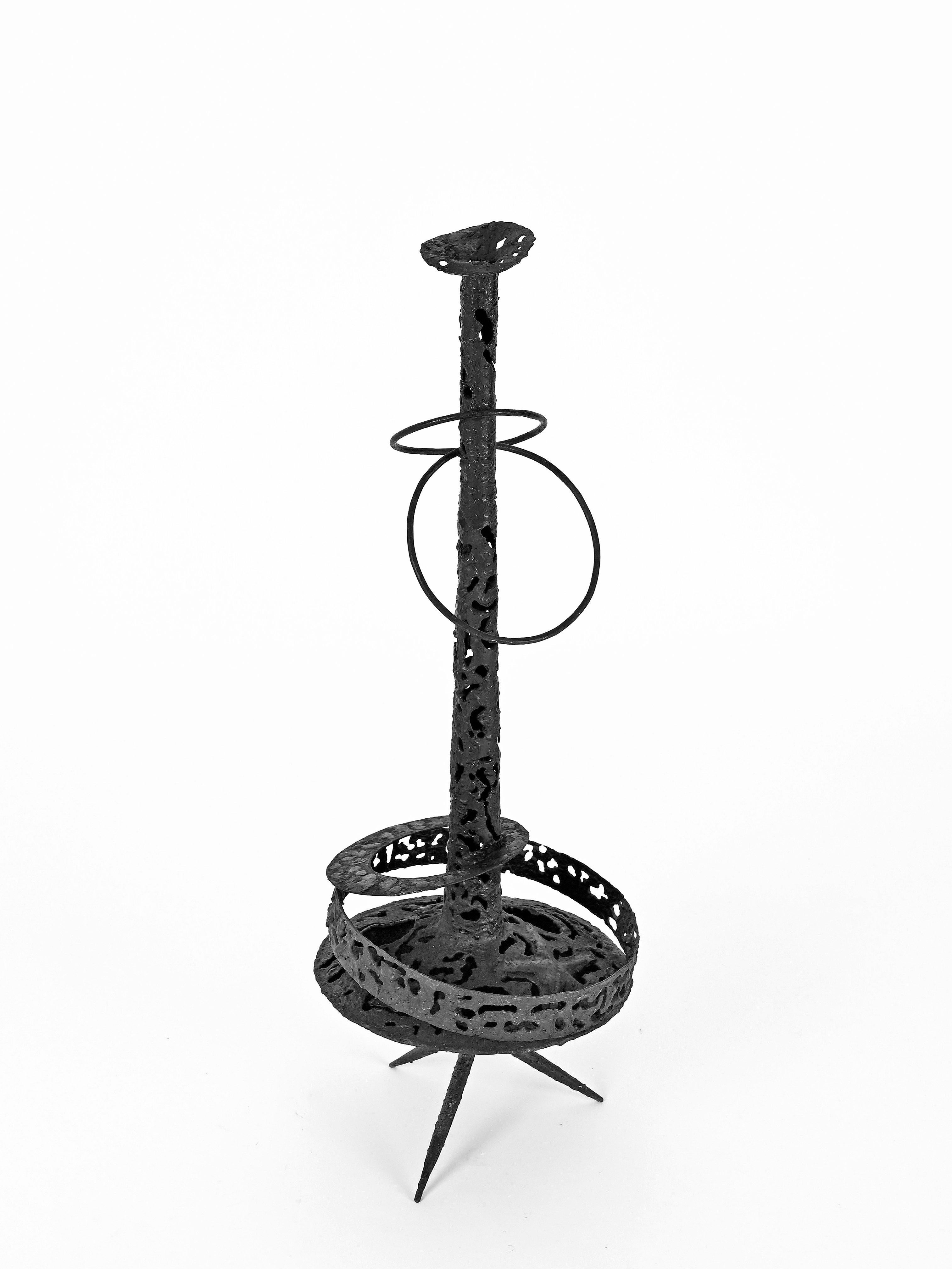 Brutalistische Marsura-Kerzenständer aus Schmiedeeisen, Marsura-Skulptur „Iron Totem“, Italien 1960er Jahre im Angebot 1