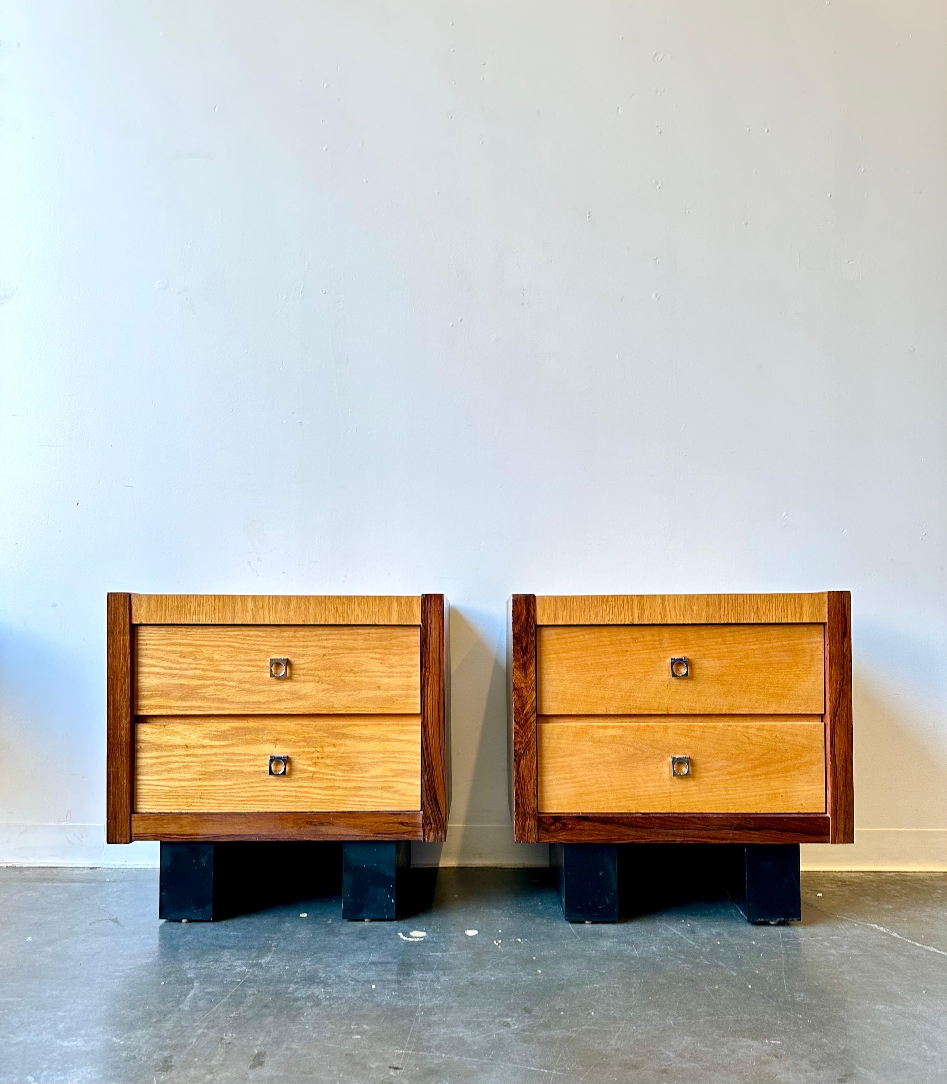 Brutalist style rosewood and oak nightstands.

Gorgeous set that was made in Canada circa 1970.
This duo is in fantastic condition with minor signs of wear.

Dimensions:
25” H x 18” D x 25” W