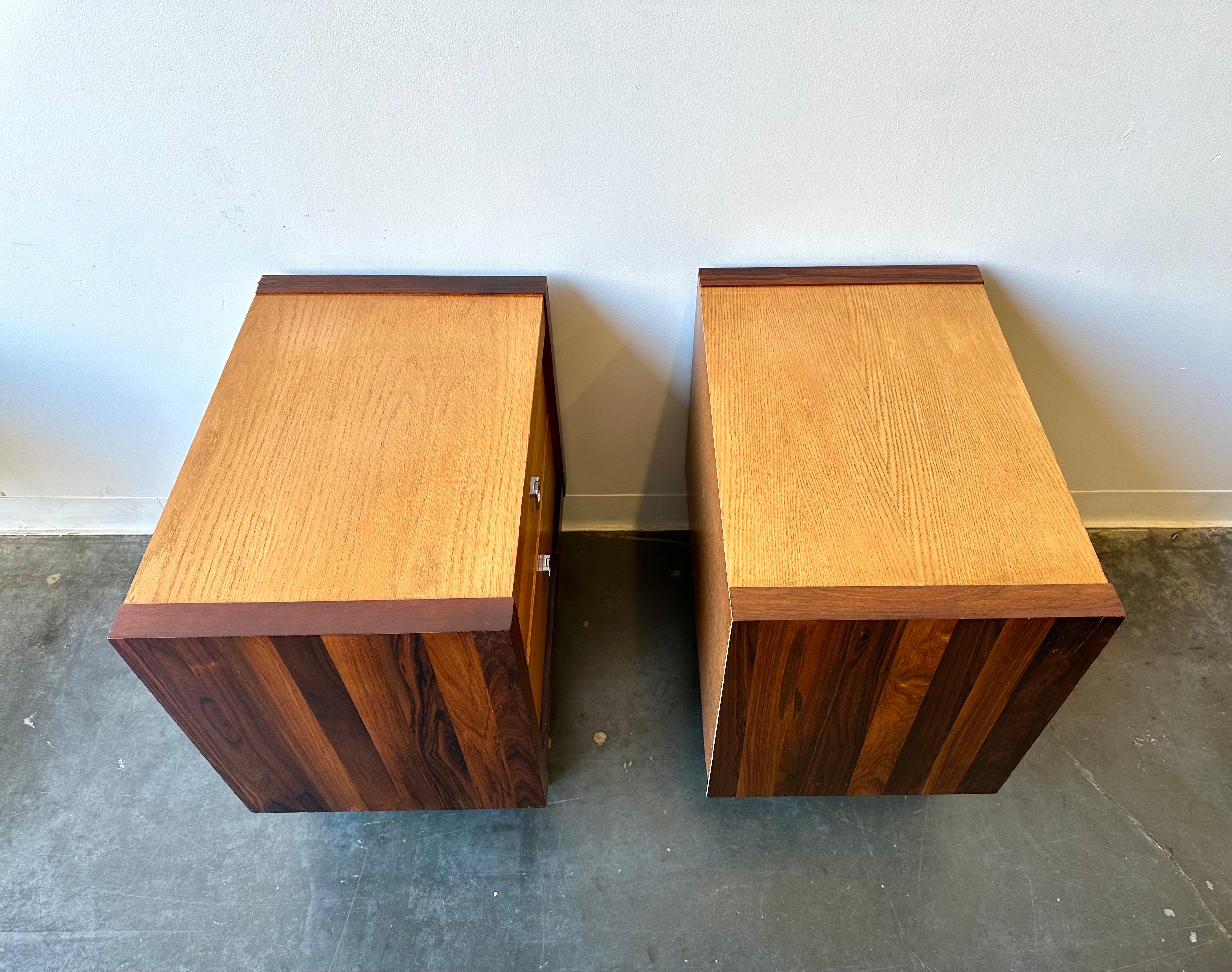 Late 20th Century Brutalist mcm rosewood and oak nightstands For Sale