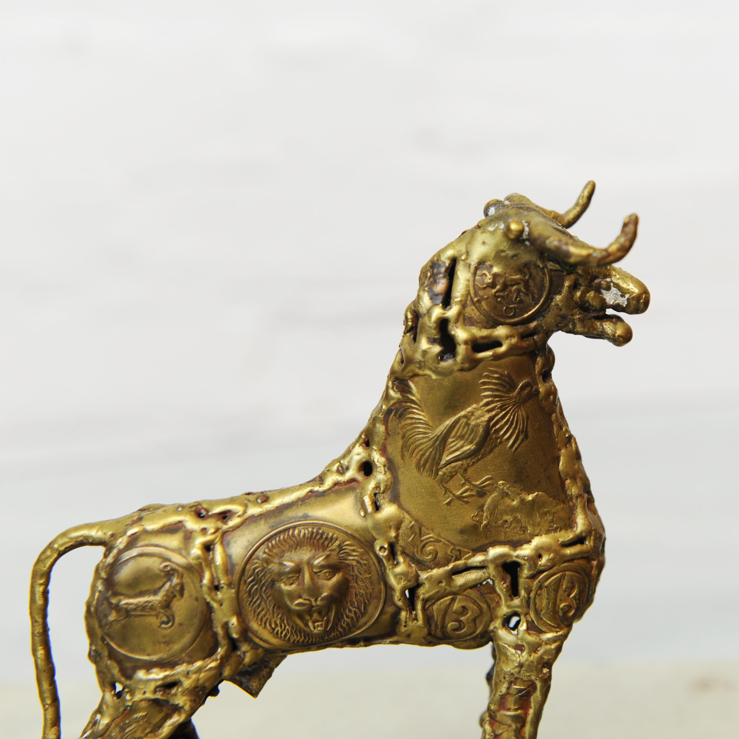 Brutalist Metal Sculpture of a Brass Bull by Pal Kepenyes, 1970s For Sale 4