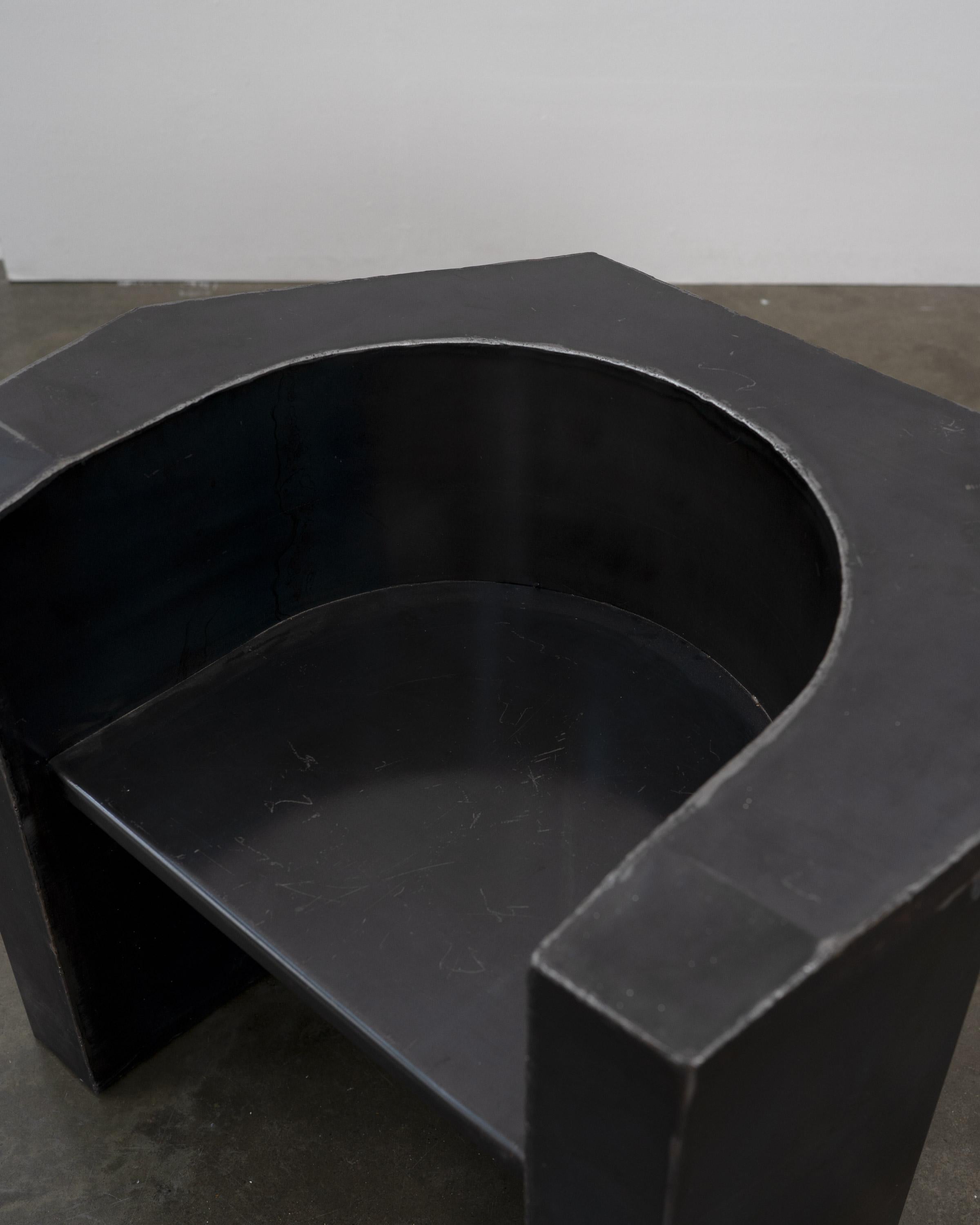 Fauteuil en métal brutaliste en vente 1